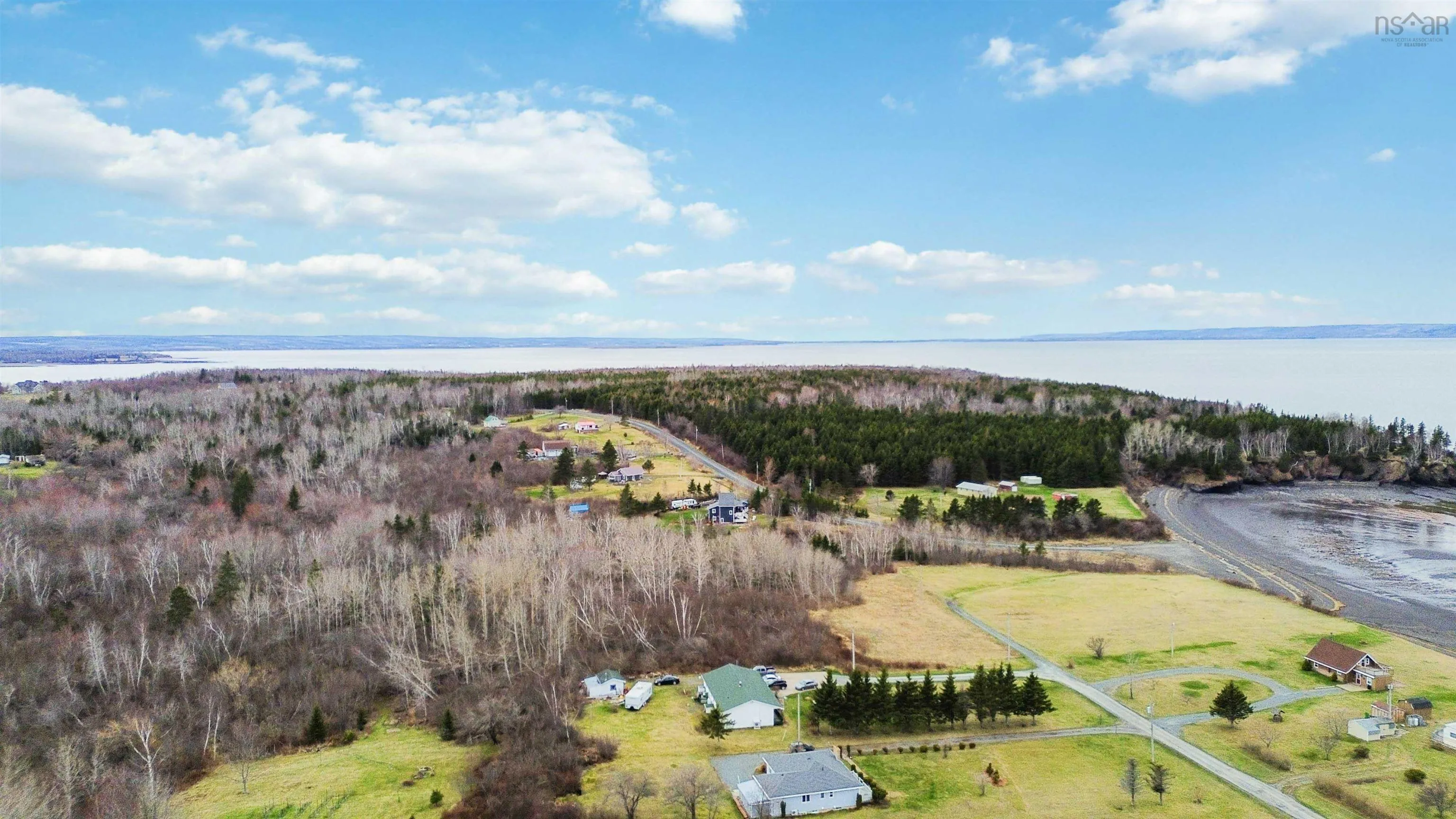 13 Cove Road, Bramber Ns B0n 2r0, 3 Bedrooms Bedrooms, ,2 BathroomsBathrooms,Residential,For Sale,Cove,202508979