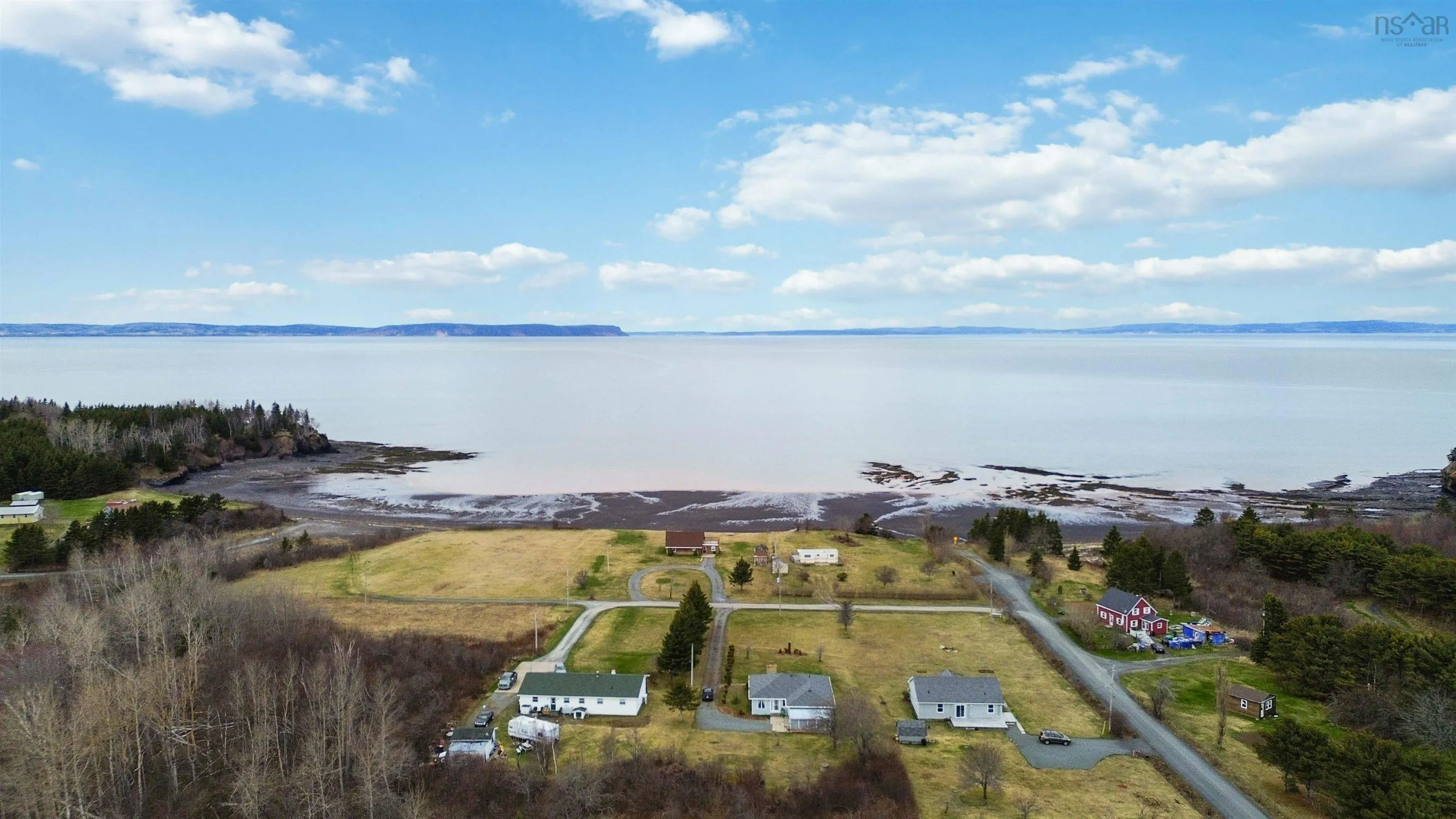 13 Cove Road, Bramber Ns B0n 2r0, 3 Bedrooms Bedrooms, ,2 BathroomsBathrooms,Residential,For Sale,Cove,202508979