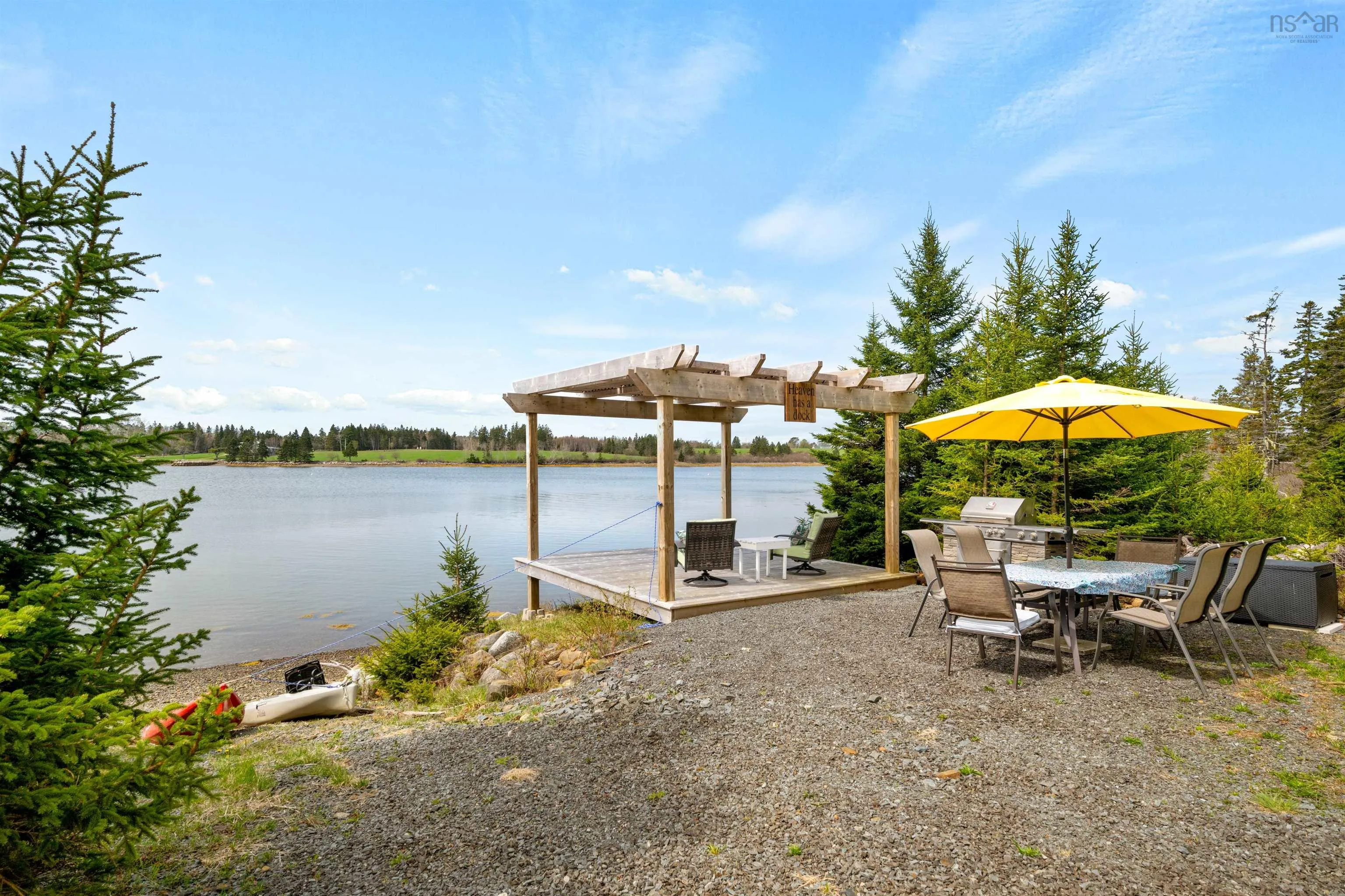 42 Goldfinch Lane, Heckmans Island Ns B0j 2c0, 4 Bedrooms Bedrooms, ,2 BathroomsBathrooms,Residential,For Sale,Goldfinch,202510681