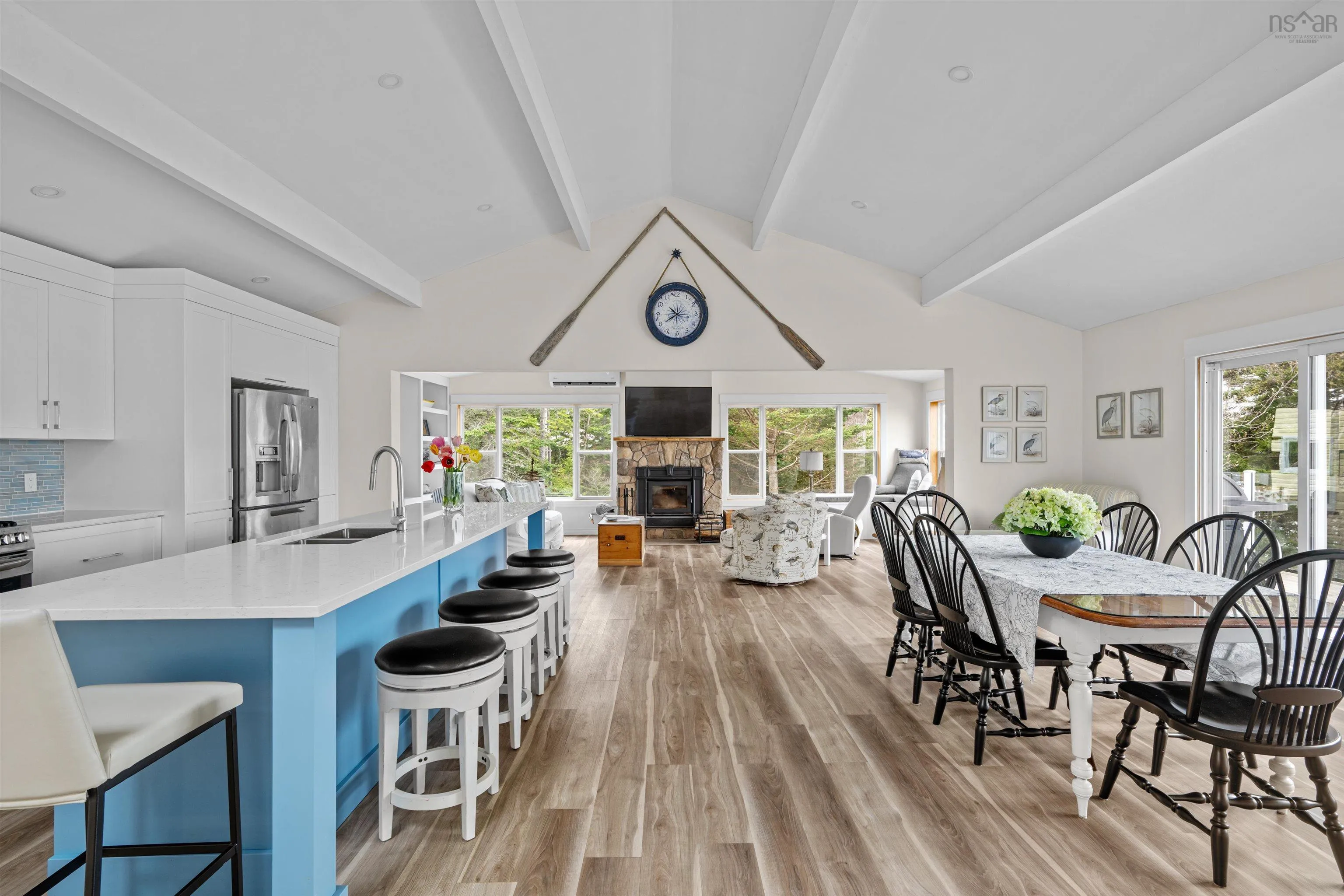 42 Goldfinch Lane, Heckmans Island Ns B0j 2c0, 4 Bedrooms Bedrooms, ,2 BathroomsBathrooms,Residential,For Sale,Goldfinch,202510681