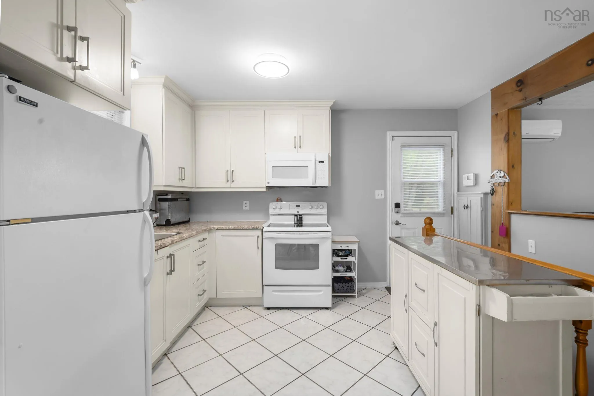 5 Kirtland Court, Dartmouth, NS B2W 4P6, 3 Bedrooms Bedrooms, ,2 BathroomsBathrooms,Residential,For Sale,Kirtland,202521711