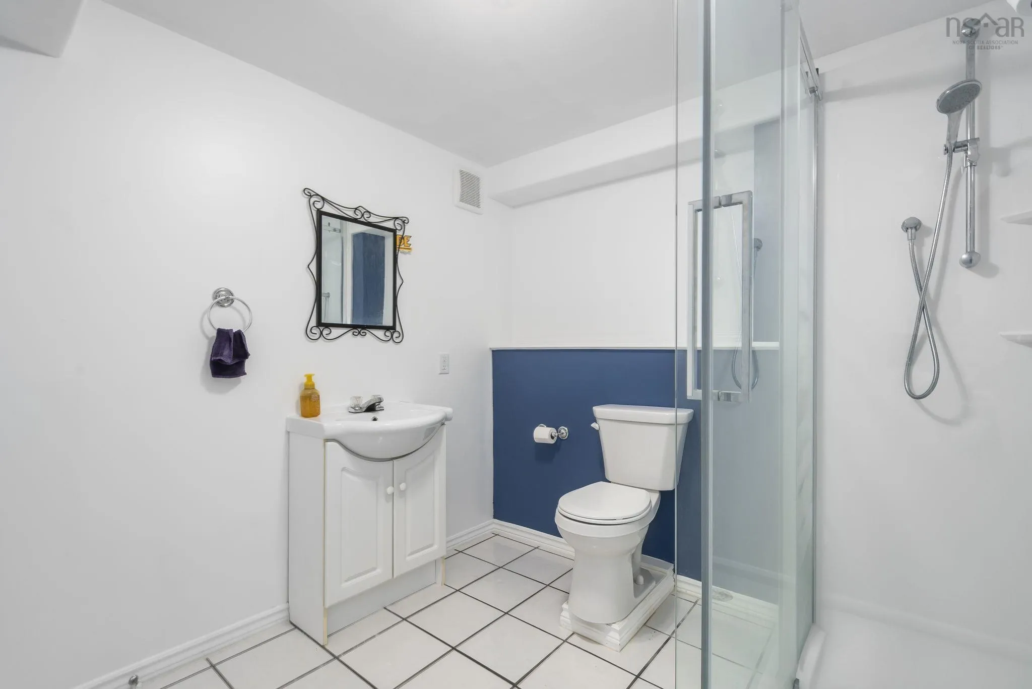5 Kirtland Court, Dartmouth, NS B2W 4P6, 3 Bedrooms Bedrooms, ,2 BathroomsBathrooms,Residential,For Sale,Kirtland,202521711