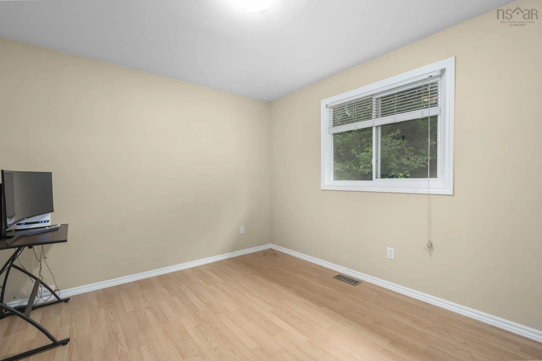 5 Kirtland Court, Dartmouth, NS B2W 4P6, 3 Bedrooms Bedrooms, ,2 BathroomsBathrooms,Residential,For Sale,Kirtland,202521711