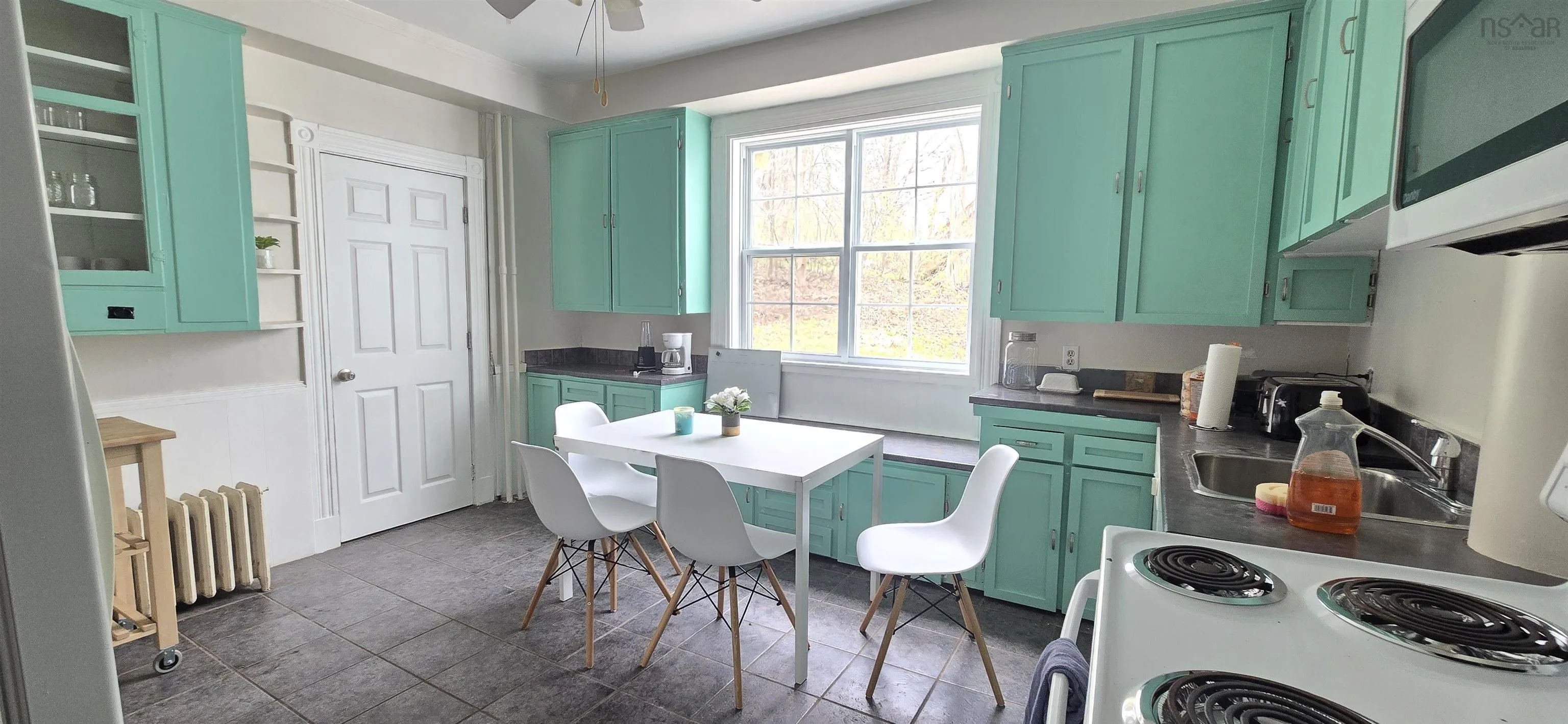 21 Prospect Street, Wolfville Ns B4p 1l3, 12 Bedrooms Bedrooms, ,Residential Income,For Sale,Prospect,202510355