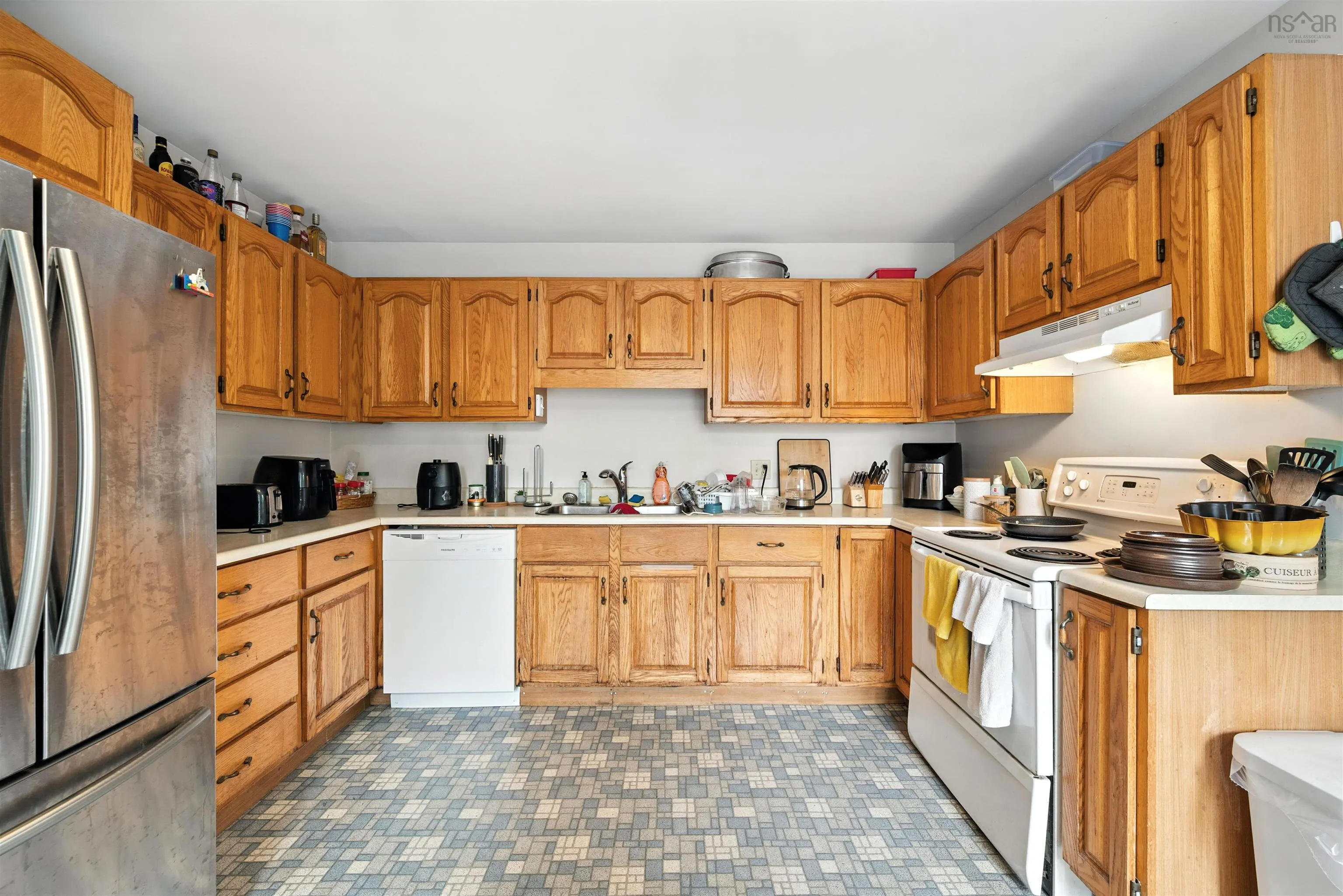 6614 First Street, Halifax, NS B3L 1E2, 4 Bedrooms Bedrooms, ,3 BathroomsBathrooms,Residential,For Sale,First,202519808