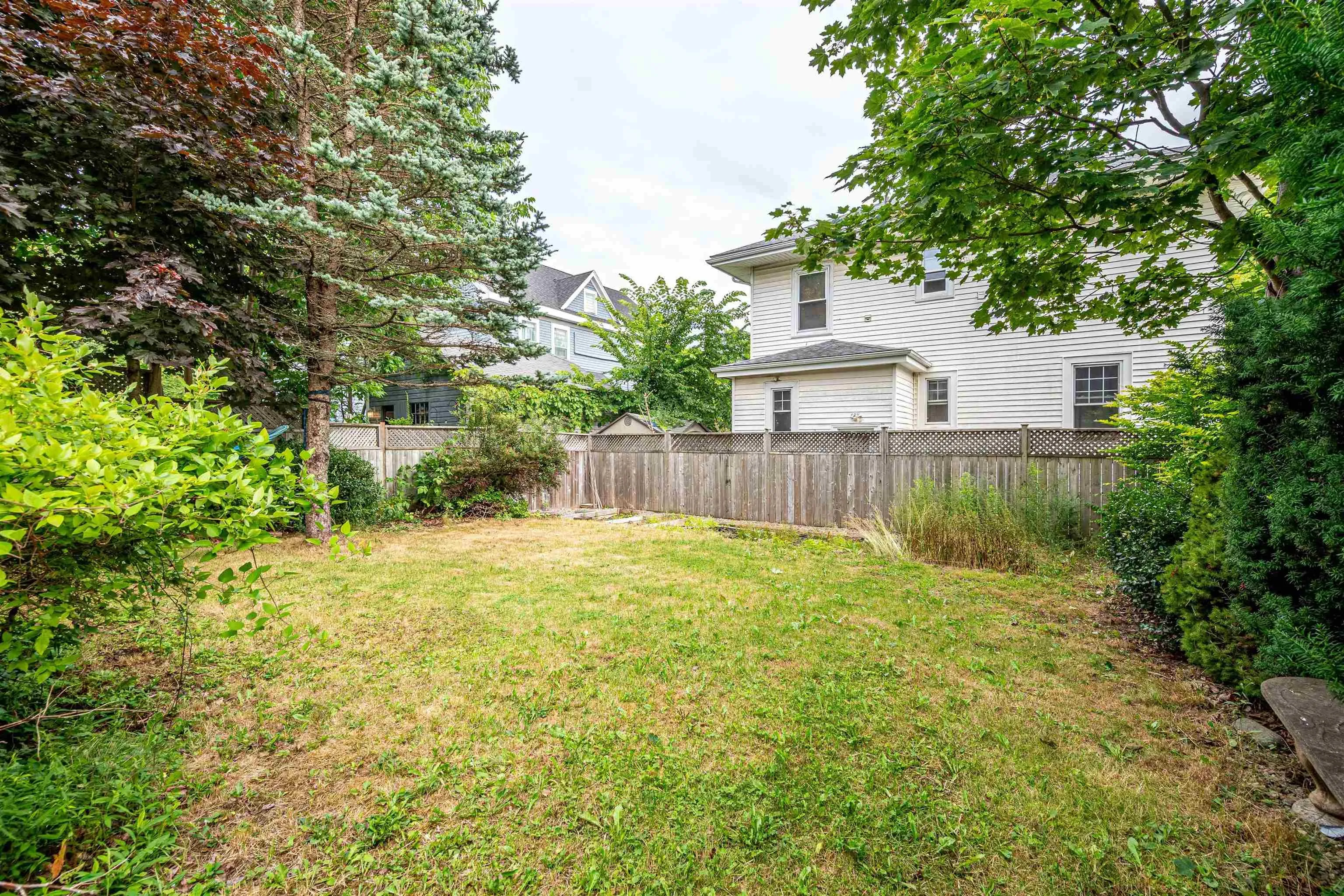 6614 First Street, Halifax, NS B3L 1E2, 4 Bedrooms Bedrooms, ,3 BathroomsBathrooms,Residential,For Sale,First,202519808