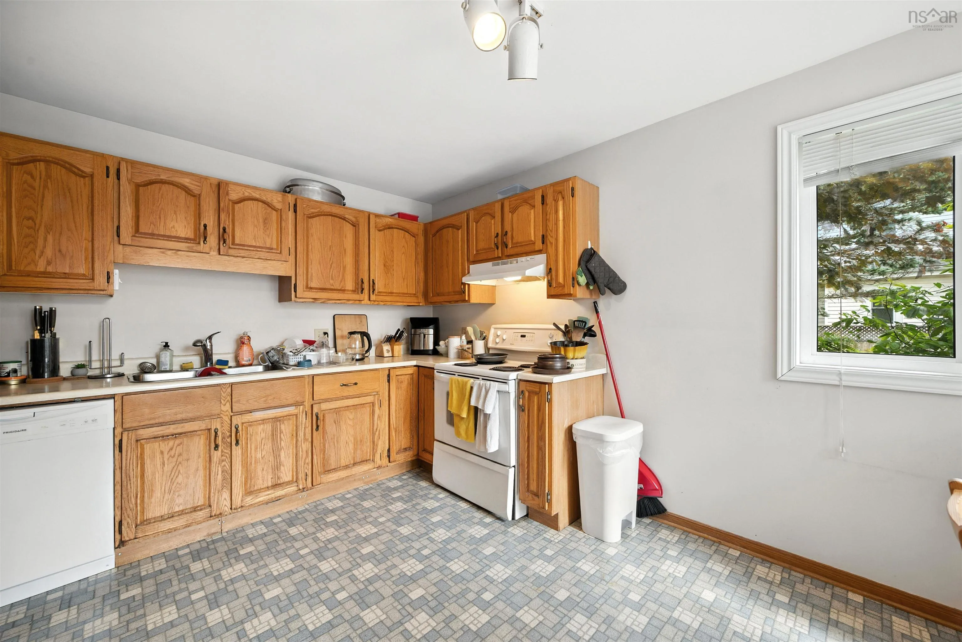 6614 First Street, Halifax, NS B3L 1E2, 4 Bedrooms Bedrooms, ,3 BathroomsBathrooms,Residential,For Sale,First,202519808
