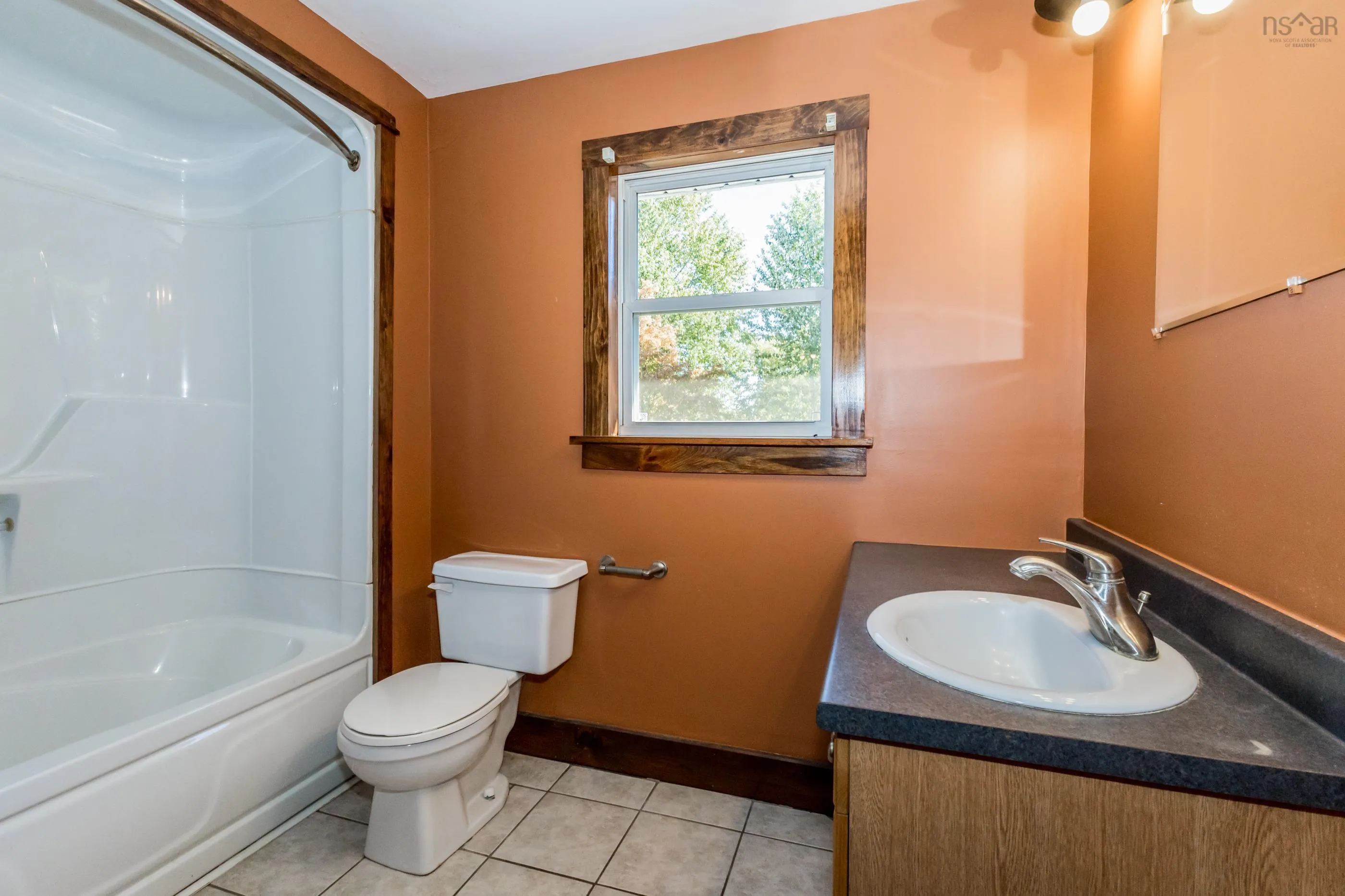 130 Foster Street, Berwick, NS B0P 1E0, 4 Bedrooms Bedrooms, ,2 BathroomsBathrooms,Residential,For Sale,Foster,202524832