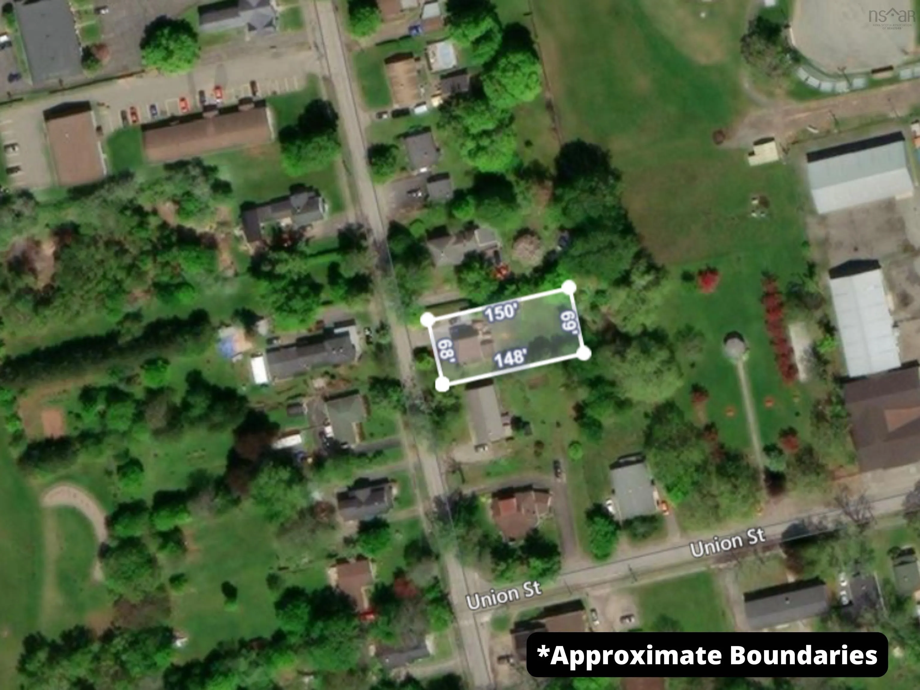 130 Foster Street, Berwick, NS B0P 1E0, 4 Bedrooms Bedrooms, ,2 BathroomsBathrooms,Residential,For Sale,Foster,202524832
