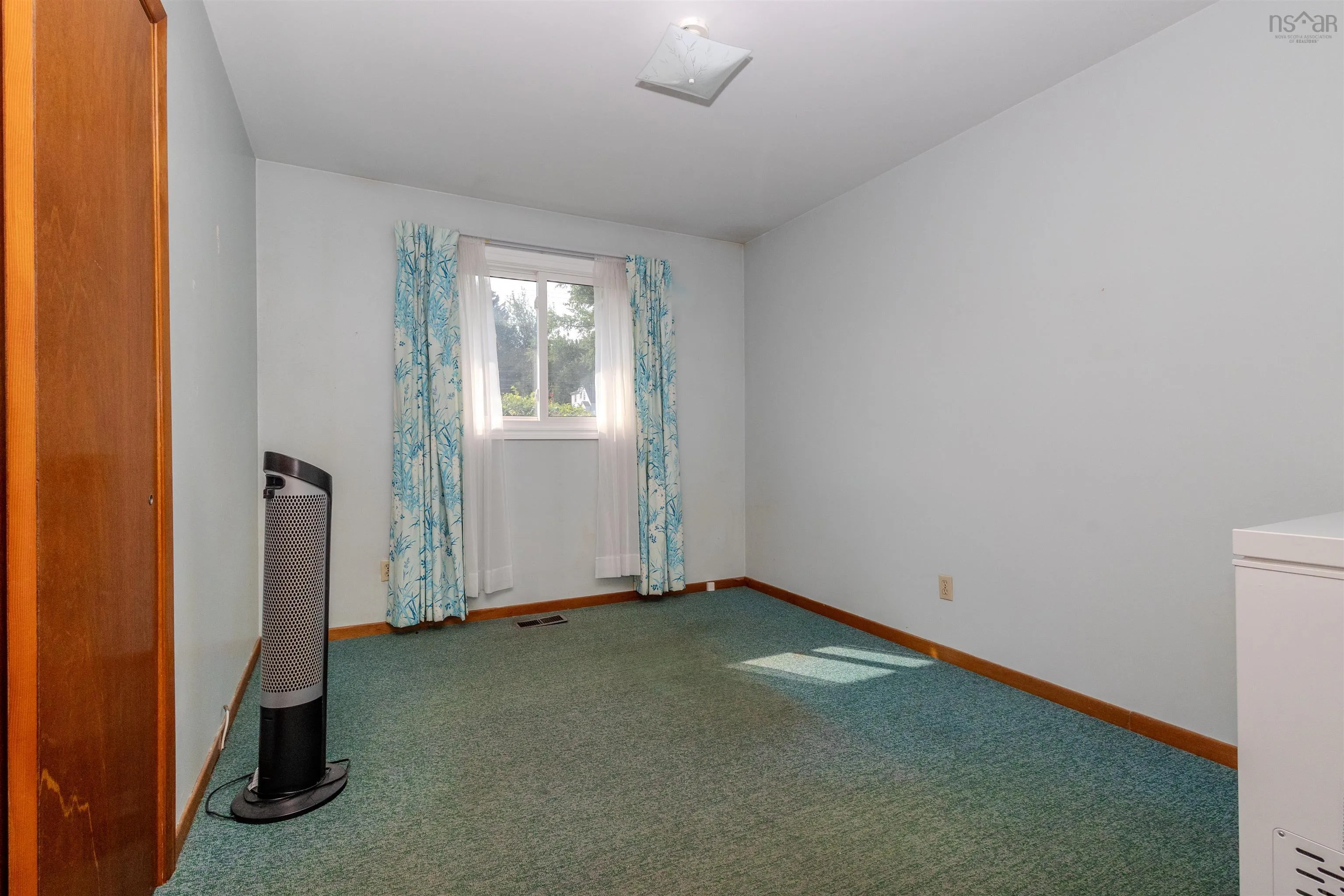 2450 Kings Road, Sydney Forks, NS B1L 1A1, 5 Bedrooms Bedrooms, ,2 BathroomsBathrooms,Residential,For Sale,Kings,202520788