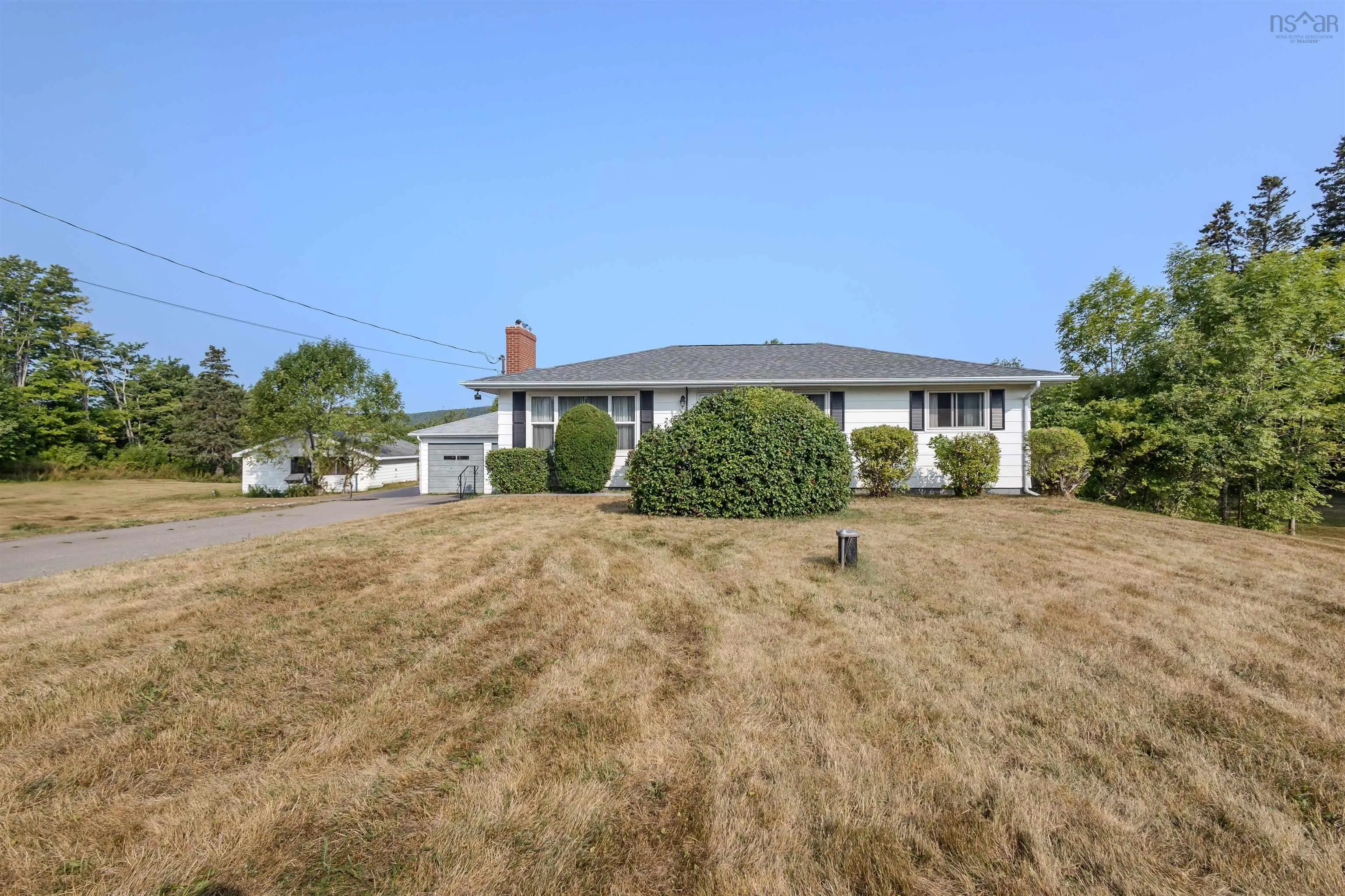 2450 Kings Road, Sydney Forks, NS B1L 1A1, 5 Bedrooms Bedrooms, ,2 BathroomsBathrooms,Residential,For Sale,Kings,202520788