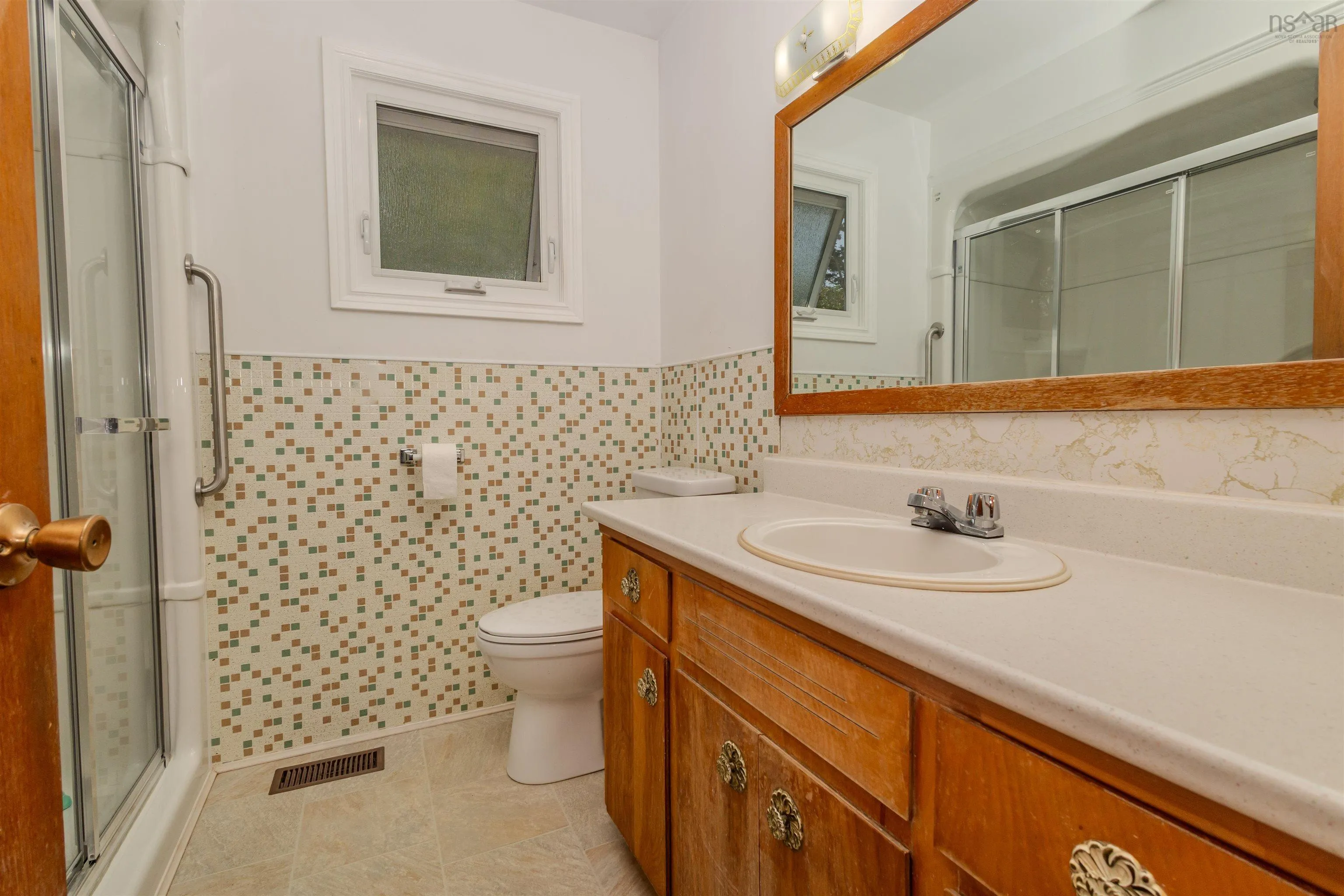 2450 Kings Road, Sydney Forks, NS B1L 1A1, 5 Bedrooms Bedrooms, ,2 BathroomsBathrooms,Residential,For Sale,Kings,202520788