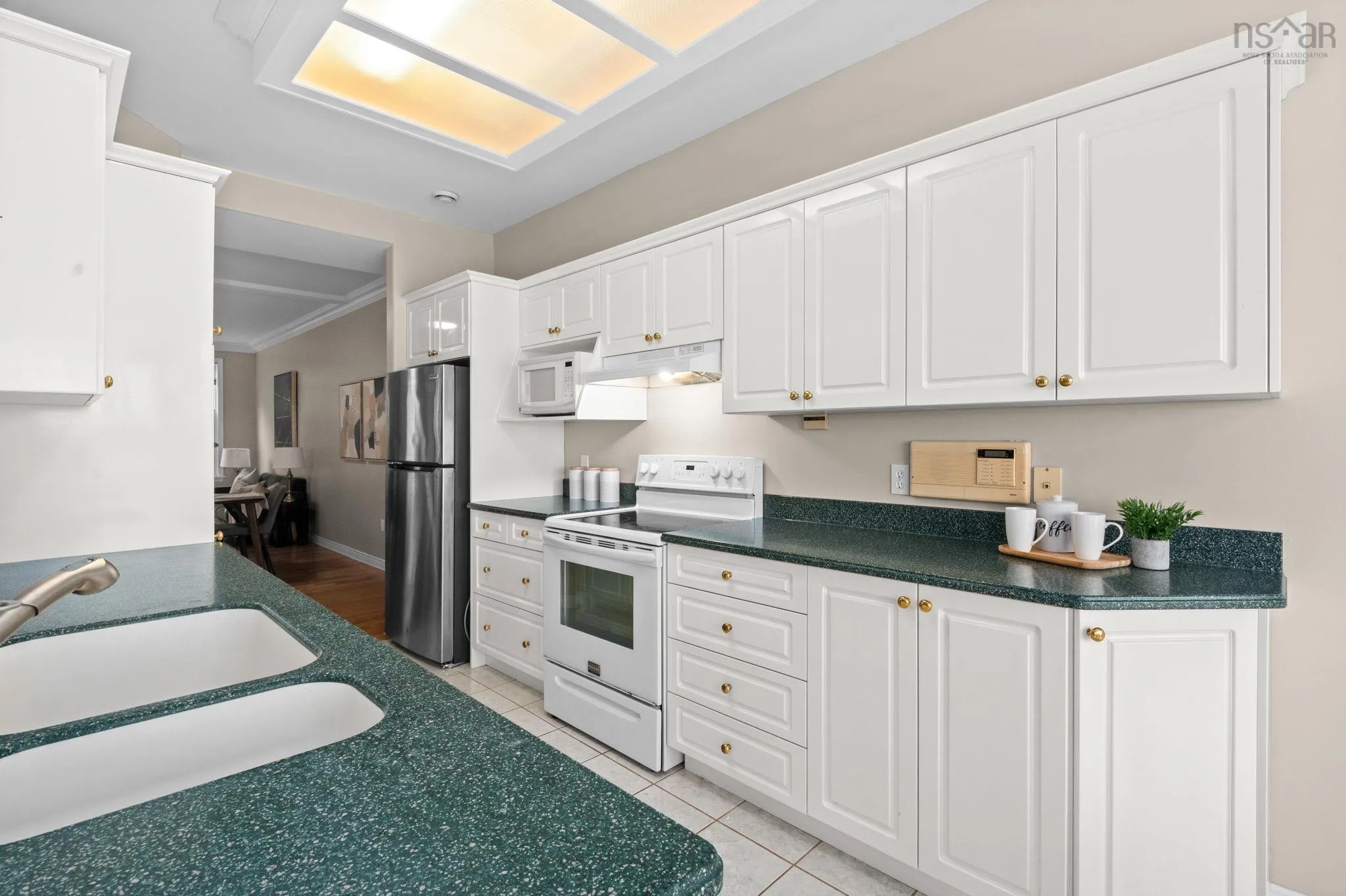 13 Arthur Lismer Court, Bedford, NS B4A 4B4, 3 Bedrooms Bedrooms, ,4 BathroomsBathrooms,Residential,For Sale,Arthur Lismer,202513977