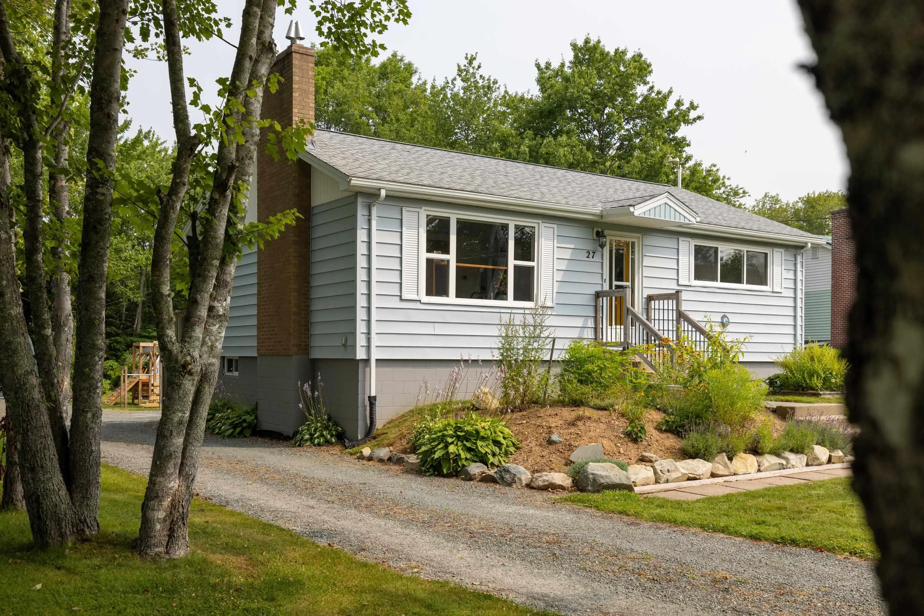 27 Greenvale Crescent, Dartmouth, NS B2Z 1H8, 4 Bedrooms Bedrooms, ,1 BathroomBathrooms,Residential,For Sale,Greenvale,202520209
