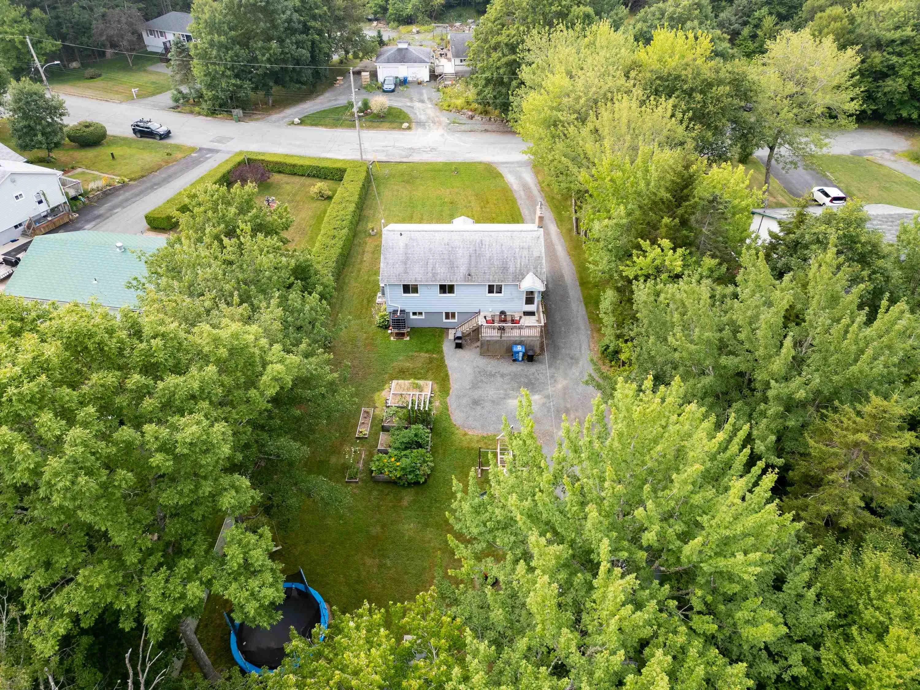 27 Greenvale Crescent, Dartmouth, NS B2Z 1H8, 4 Bedrooms Bedrooms, ,1 BathroomBathrooms,Residential,For Sale,Greenvale,202520209