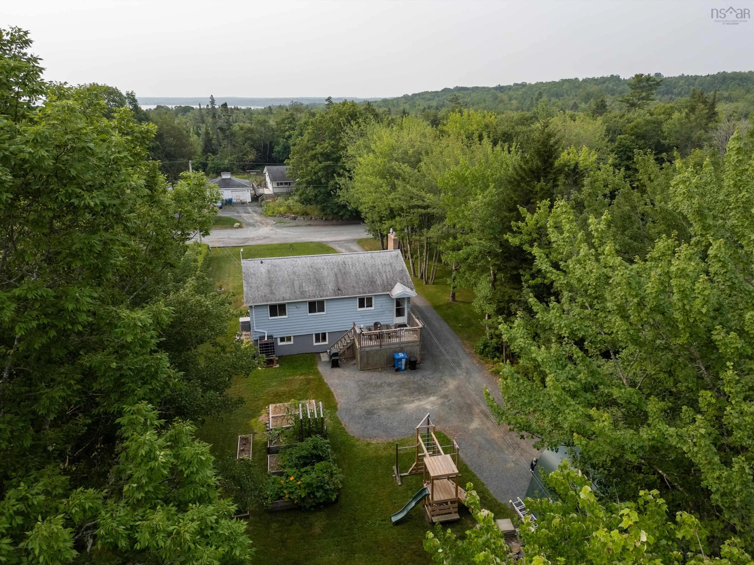 27 Greenvale Crescent, Dartmouth, NS B2Z 1H8, 4 Bedrooms Bedrooms, ,1 BathroomBathrooms,Residential,For Sale,Greenvale,202520209