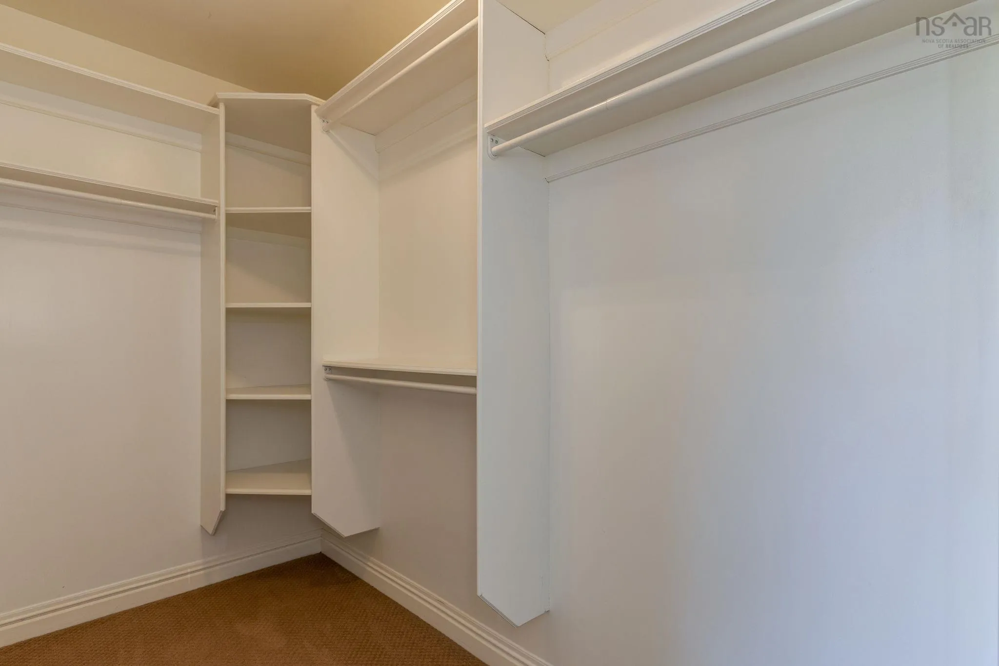 9 Hubleys Drive, Halifax, NS B3P 1G9, 3 Bedrooms Bedrooms, ,4 BathroomsBathrooms,Residential,For Sale,Hubleys,202522281