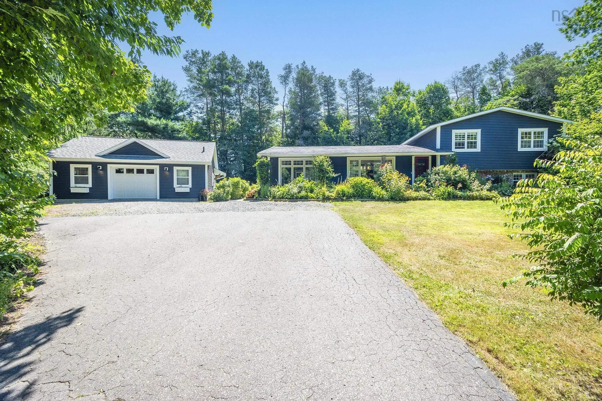 481 Falmouth Dyke Road, Falmouth, NS B0P 1P0, 4 Bedrooms Bedrooms, ,3 BathroomsBathrooms,Residential,For Sale,Falmouth Dyke,202519972