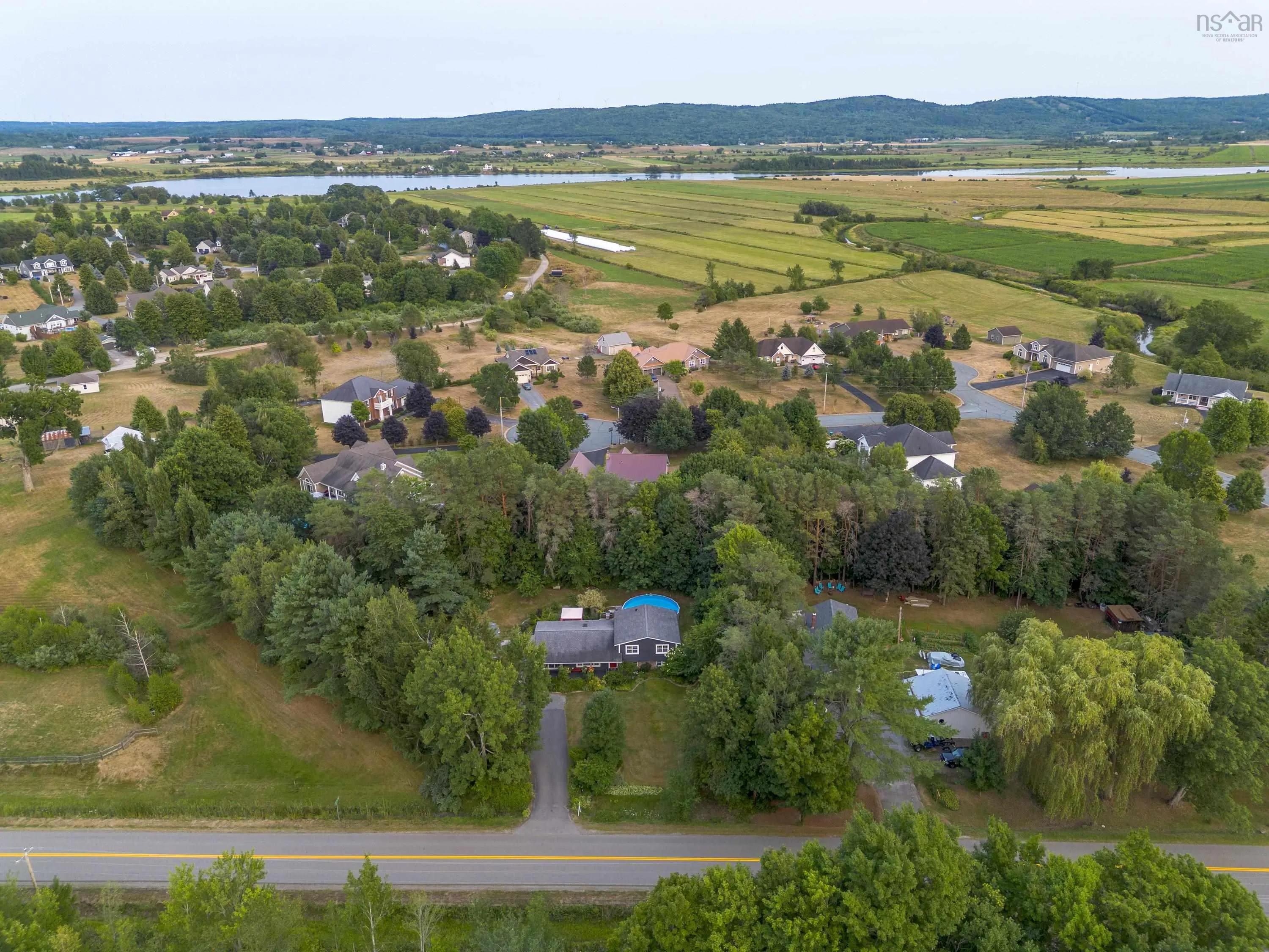 481 Falmouth Dyke Road, Falmouth, NS B0P 1P0, 4 Bedrooms Bedrooms, ,3 BathroomsBathrooms,Residential,For Sale,Falmouth Dyke,202519972
