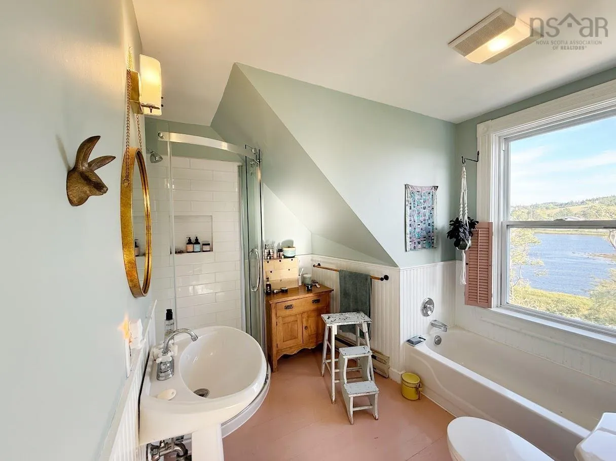 235 North Side Road, Riverport, NS B0J 2W0, 4 Bedrooms Bedrooms, ,4 BathroomsBathrooms,Residential,For Sale,North Side,202519189