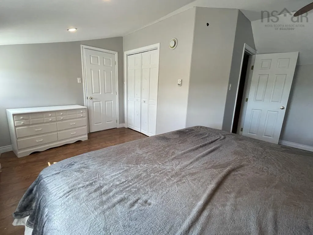 27 Cheticamp Back Road, Point Cross, NS B0E 1H0, 4 Bedrooms Bedrooms, ,2 BathroomsBathrooms,Residential,For Sale,Cheticamp Back,202519164