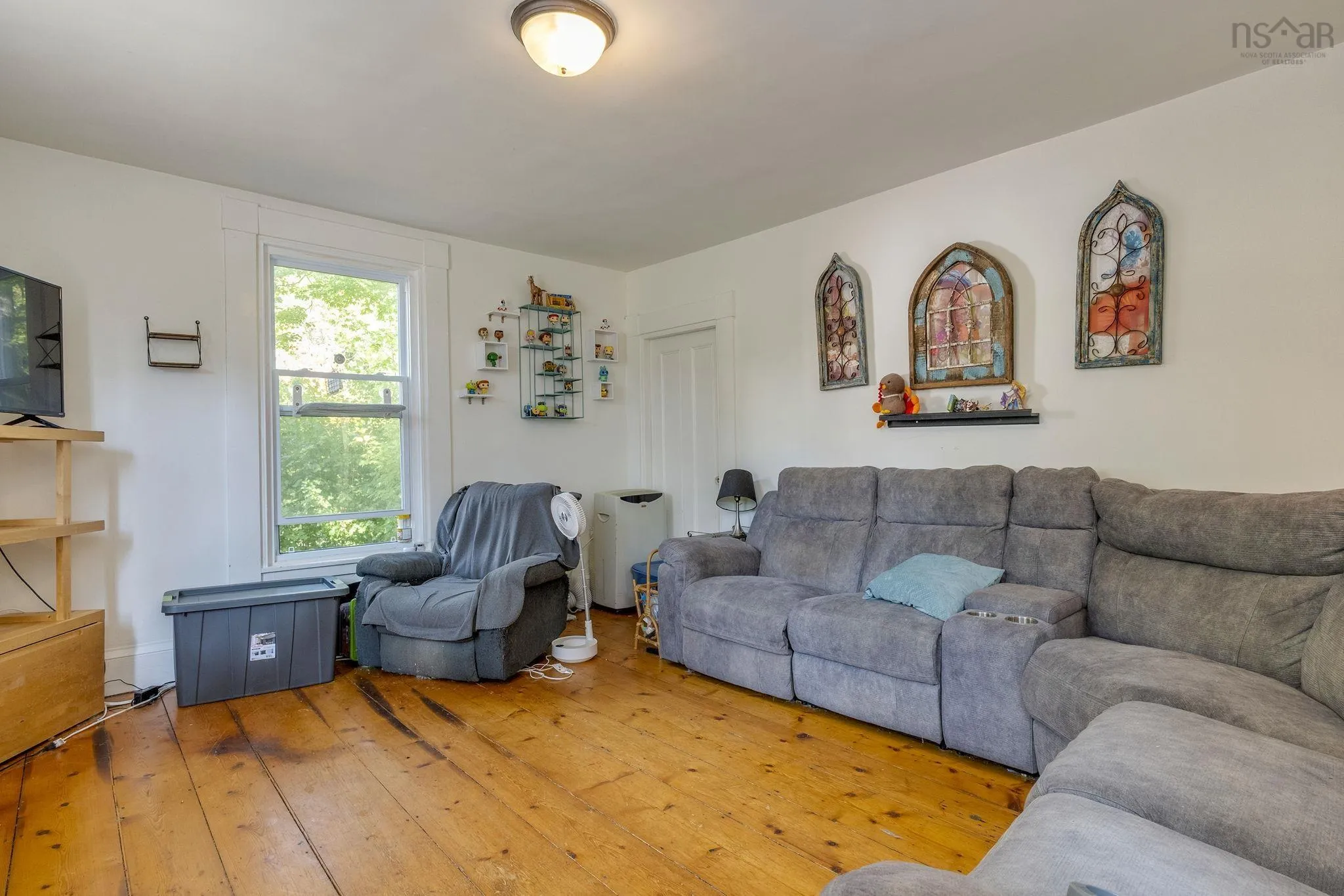 40 Pleasant Street, Bear River, NS B0S 1B0, 4 Bedrooms Bedrooms, ,2 BathroomsBathrooms,Residential,For Sale,Pleasant,202523714