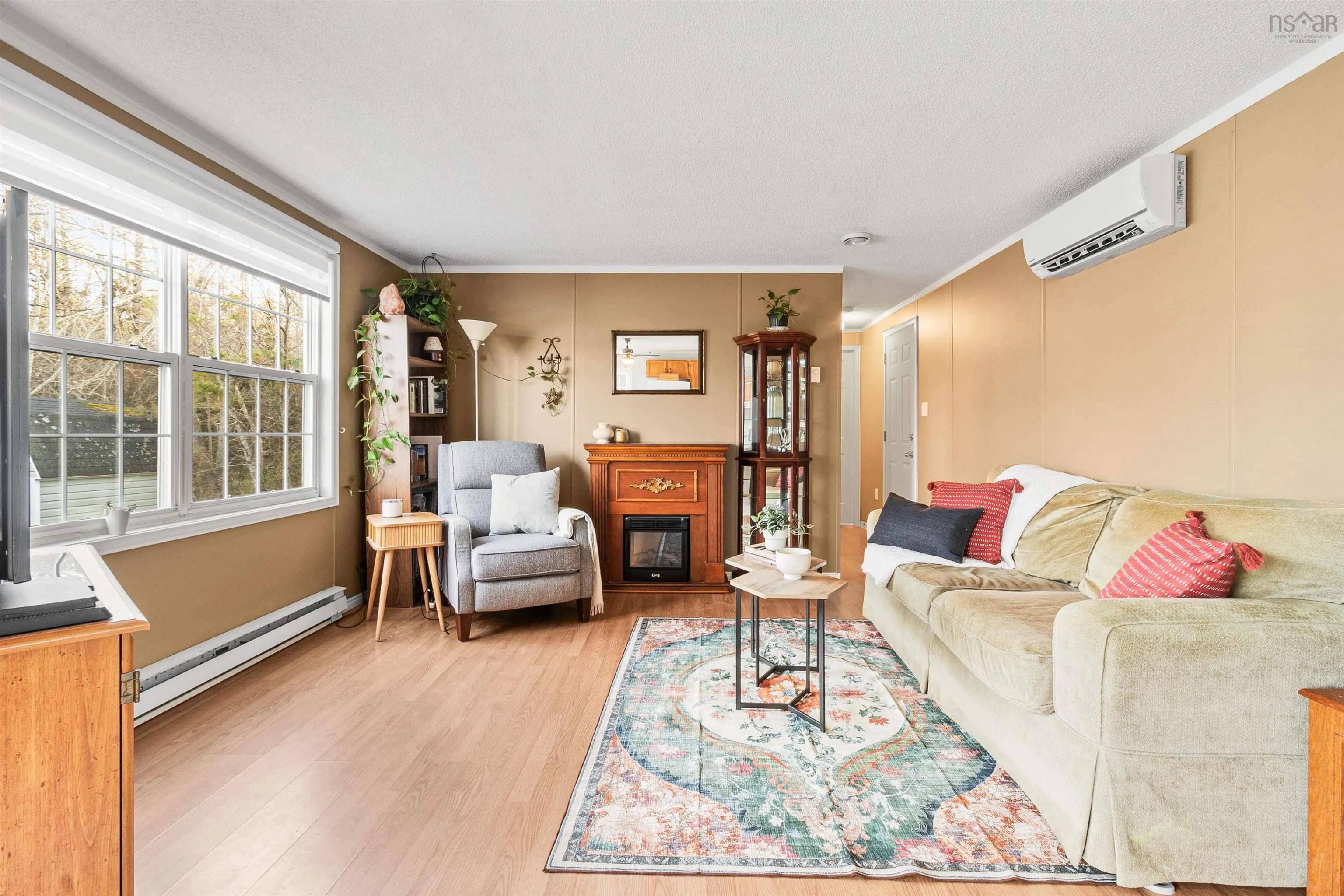 10 Apple Street, Dartmouth, NS B2W 4W2, 3 Bedrooms Bedrooms, ,1 BathroomBathrooms,Residential,For Sale,Apple,202512316