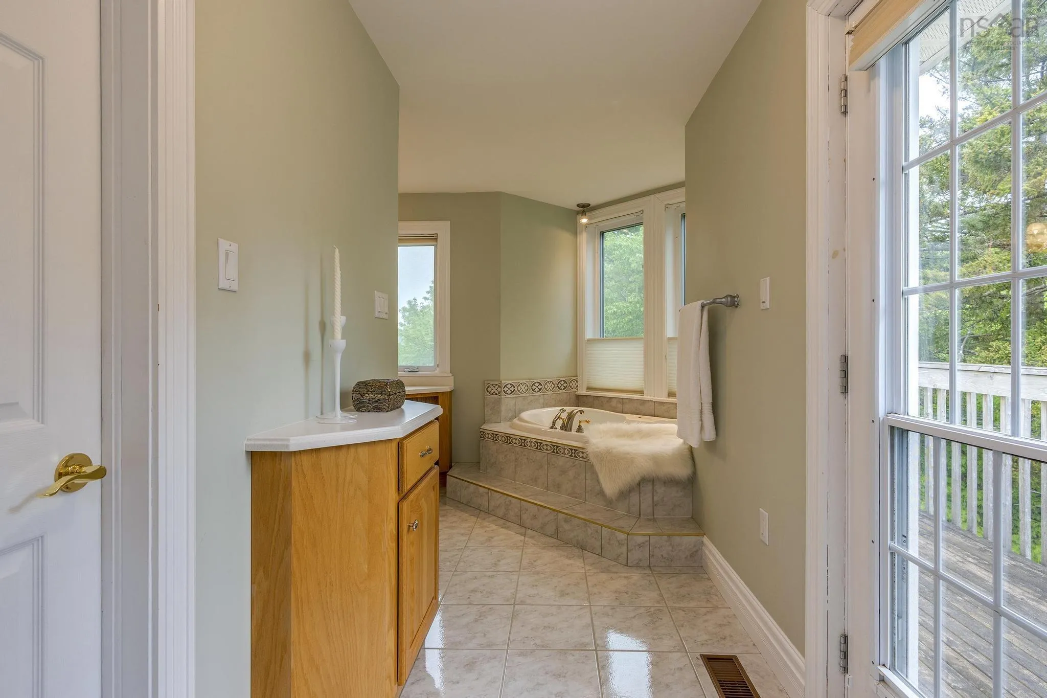 21 Long Lake Drive, Hammonds Plains, NS B4B 1K6, 5 Bedrooms Bedrooms, ,4 BathroomsBathrooms,Residential,For Sale,Long Lake,202514426