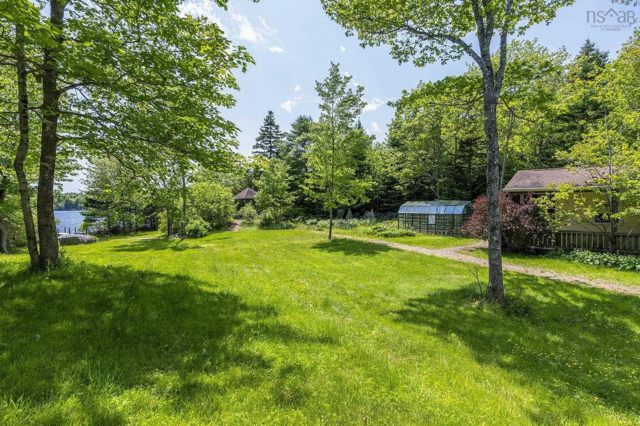21 Long Lake Drive, Hammonds Plains, NS B4B 1K6, 5 Bedrooms Bedrooms, ,4 BathroomsBathrooms,Residential,For Sale,Long Lake,202514426