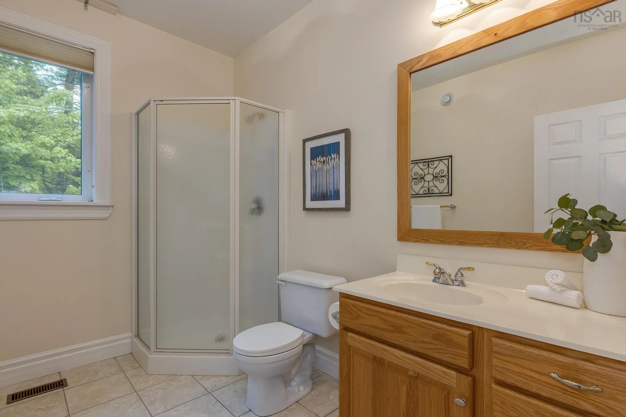21 Long Lake Drive, Hammonds Plains, NS B4B 1K6, 5 Bedrooms Bedrooms, ,4 BathroomsBathrooms,Residential,For Sale,Long Lake,202514426