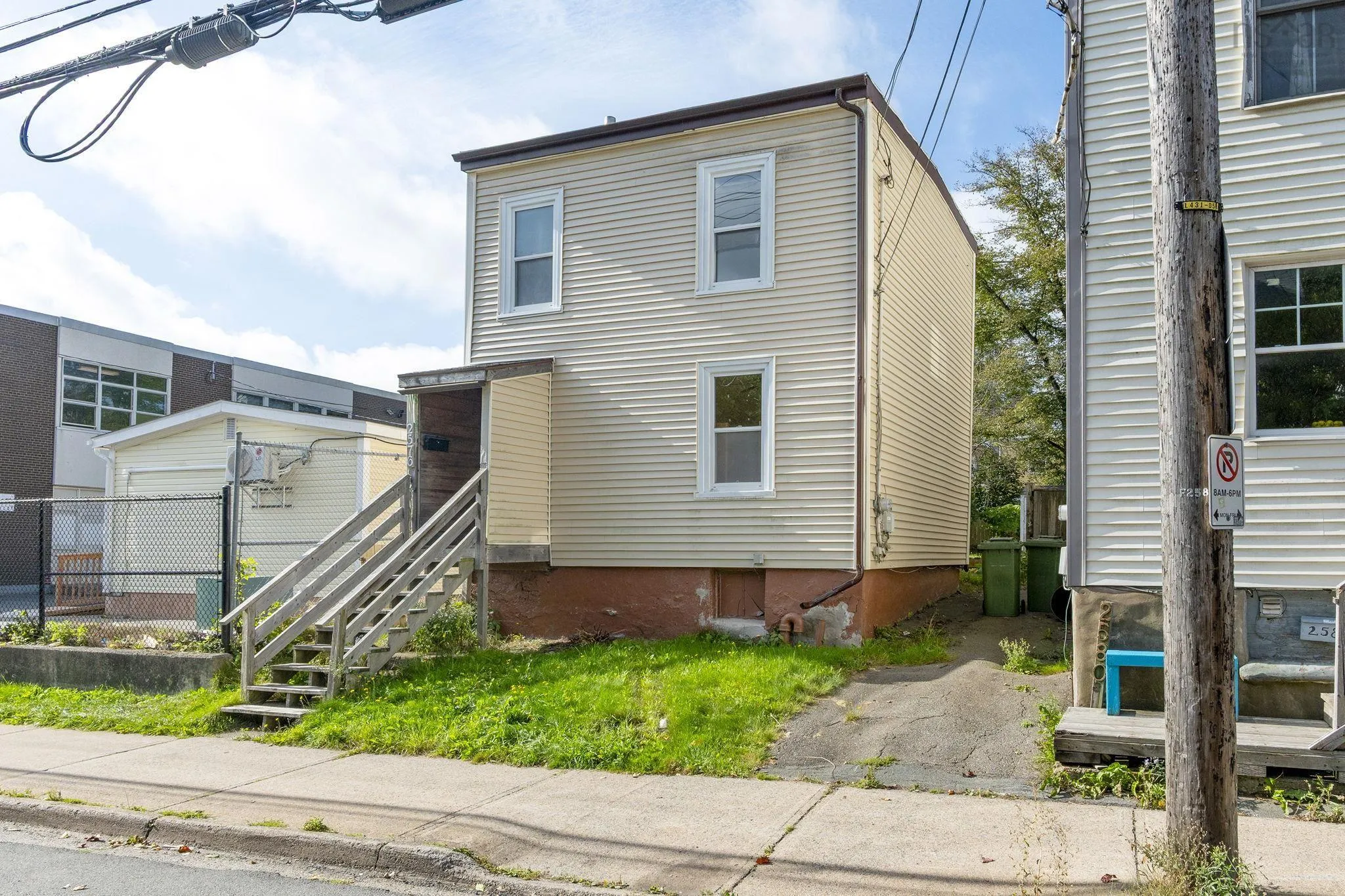 2576 Creighton Street, Halifax, NS B3K 3S4, 3 Bedrooms Bedrooms, ,1 BathroomBathrooms,Residential,For Sale,Creighton,202524323
