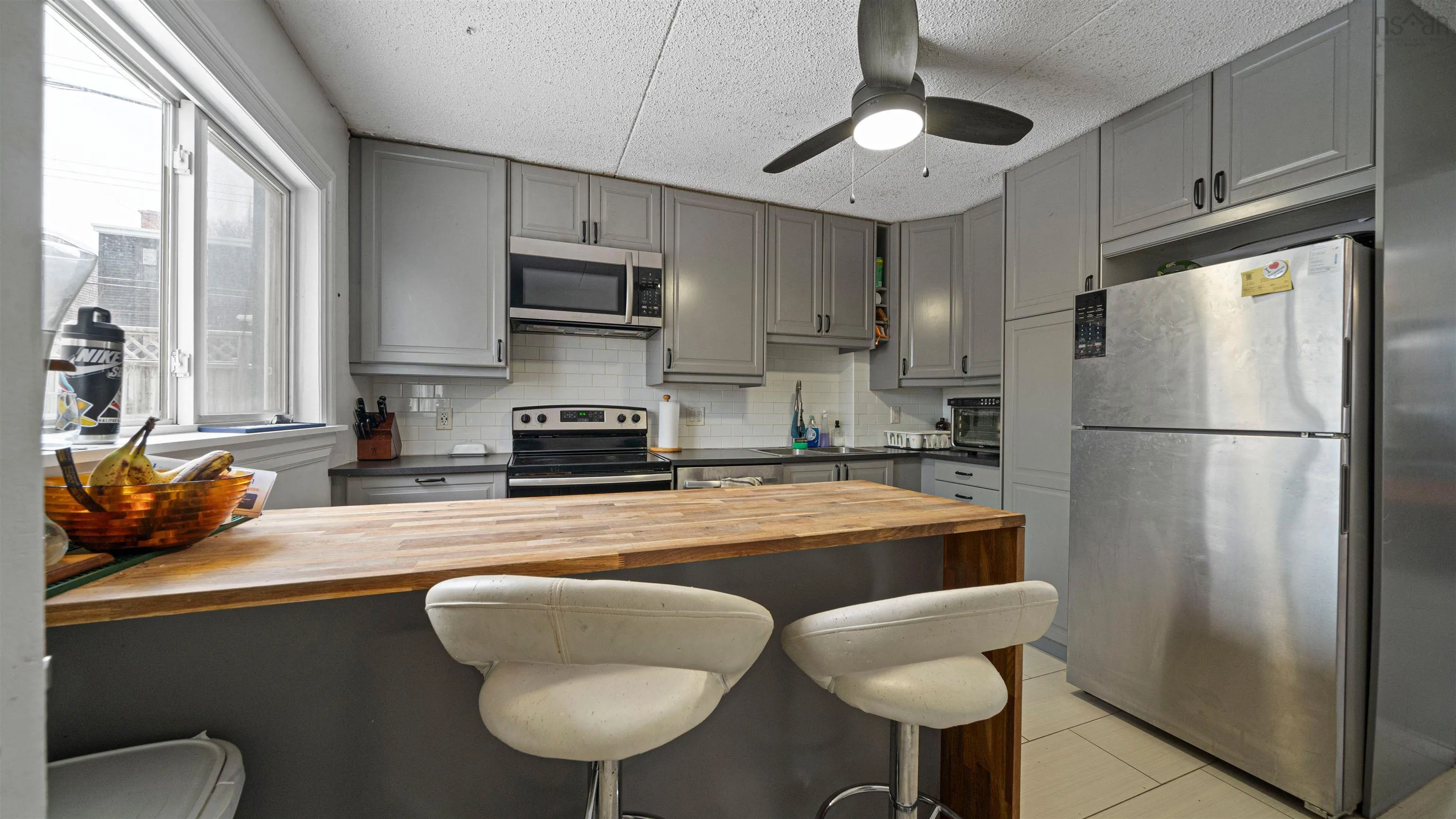 6011 Stairs Street, Halifax Ns B3k 2e4, 12 Bedrooms Bedrooms, ,Residential Income,For Sale,Stairs,202503615