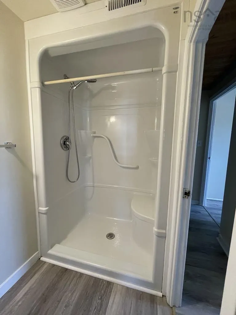 15068 Cabot Trail, Chéticamp, NS B0E 1H0, 4 Bedrooms Bedrooms, ,2 BathroomsBathrooms,Residential,For Sale,Cabot,202522924