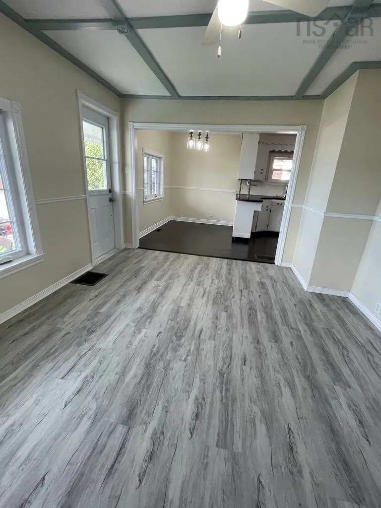 15068 Cabot Trail, Chéticamp, NS B0E 1H0, 4 Bedrooms Bedrooms, ,2 BathroomsBathrooms,Residential,For Sale,Cabot,202522924
