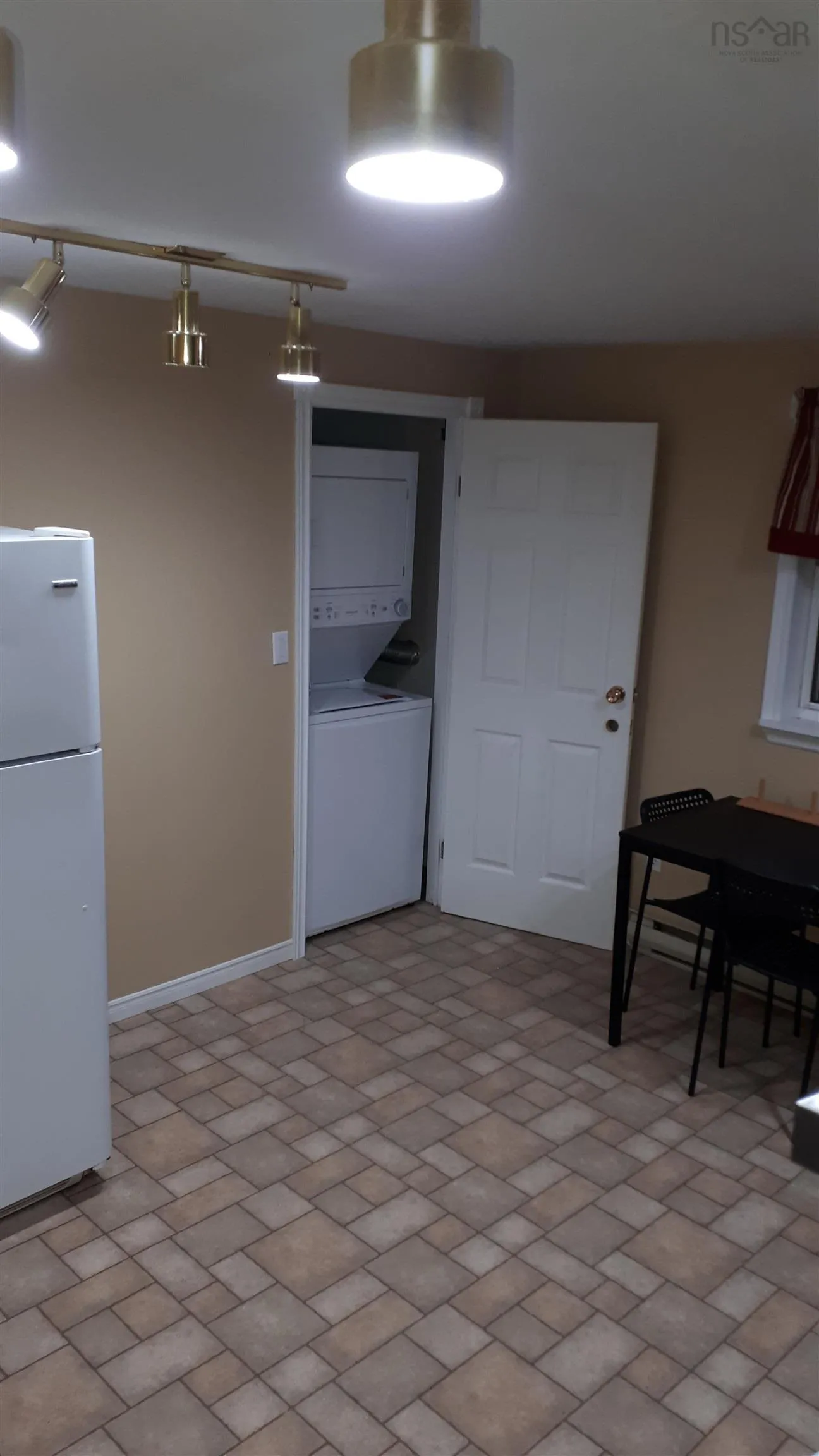 15068 Cabot Trail, Chéticamp, NS B0E 1H0, 4 Bedrooms Bedrooms, ,2 BathroomsBathrooms,Residential,For Sale,Cabot,202522924