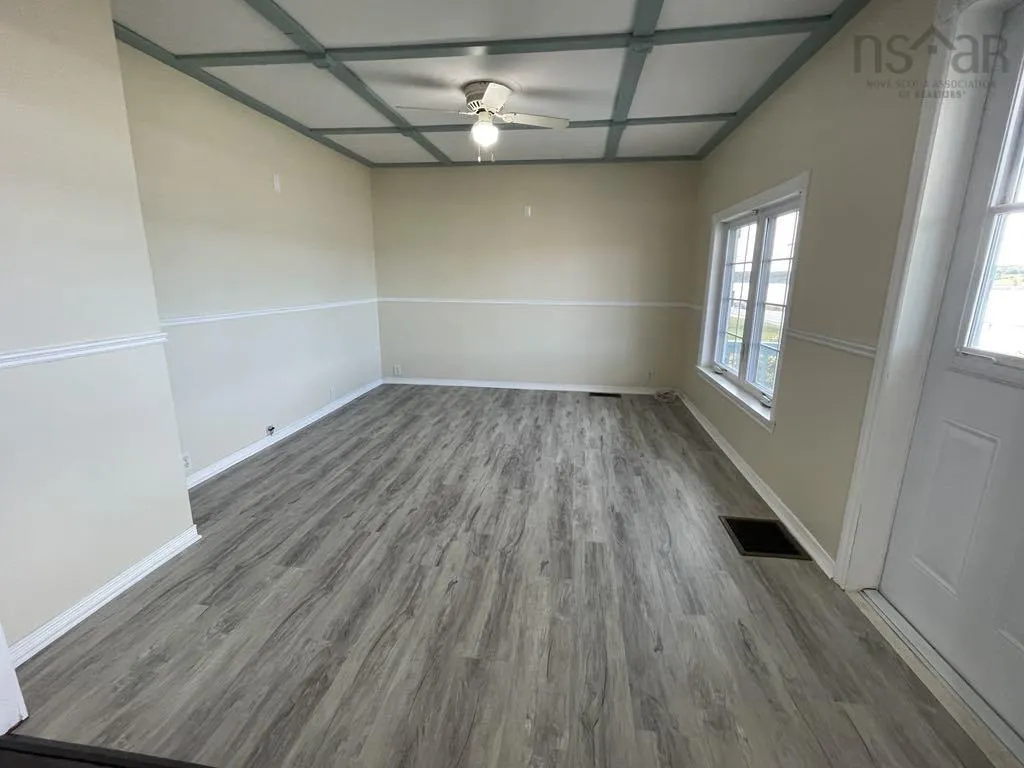 15068 Cabot Trail, Chéticamp, NS B0E 1H0, 4 Bedrooms Bedrooms, ,2 BathroomsBathrooms,Residential,For Sale,Cabot,202522924