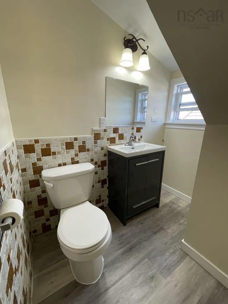 15068 Cabot Trail, Chéticamp, NS B0E 1H0, 4 Bedrooms Bedrooms, ,2 BathroomsBathrooms,Residential,For Sale,Cabot,202522924