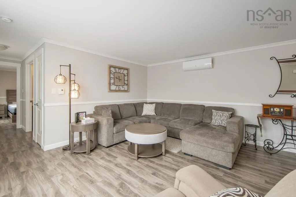 2 Sharon Drive, Middle Sackville Ns B4e 1e3, 2 Bedrooms Bedrooms, ,1 BathroomBathrooms,Residential,For Sale,Sharon,202508507