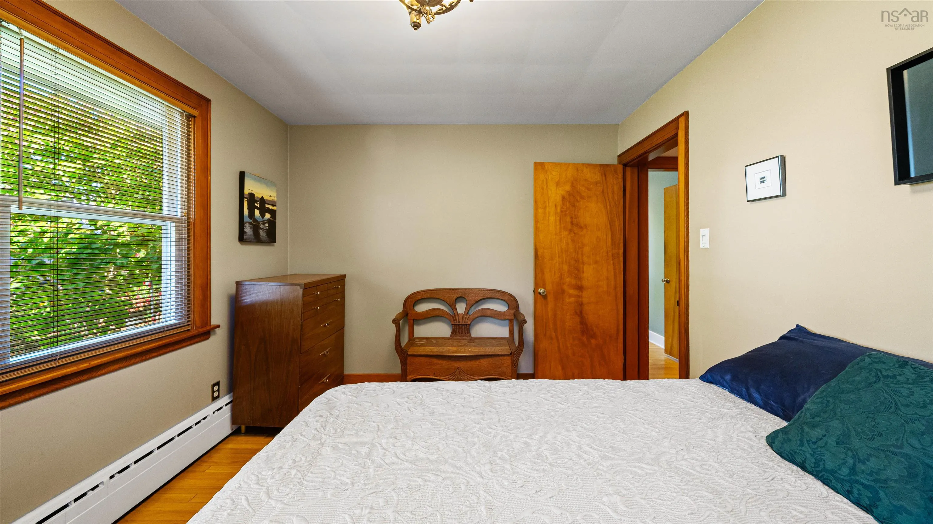 15 Lakeview Avenue, Dartmouth, NS B3A 3S8, 3 Bedrooms Bedrooms, ,2 BathroomsBathrooms,Residential,For Sale,Lakeview,202525606