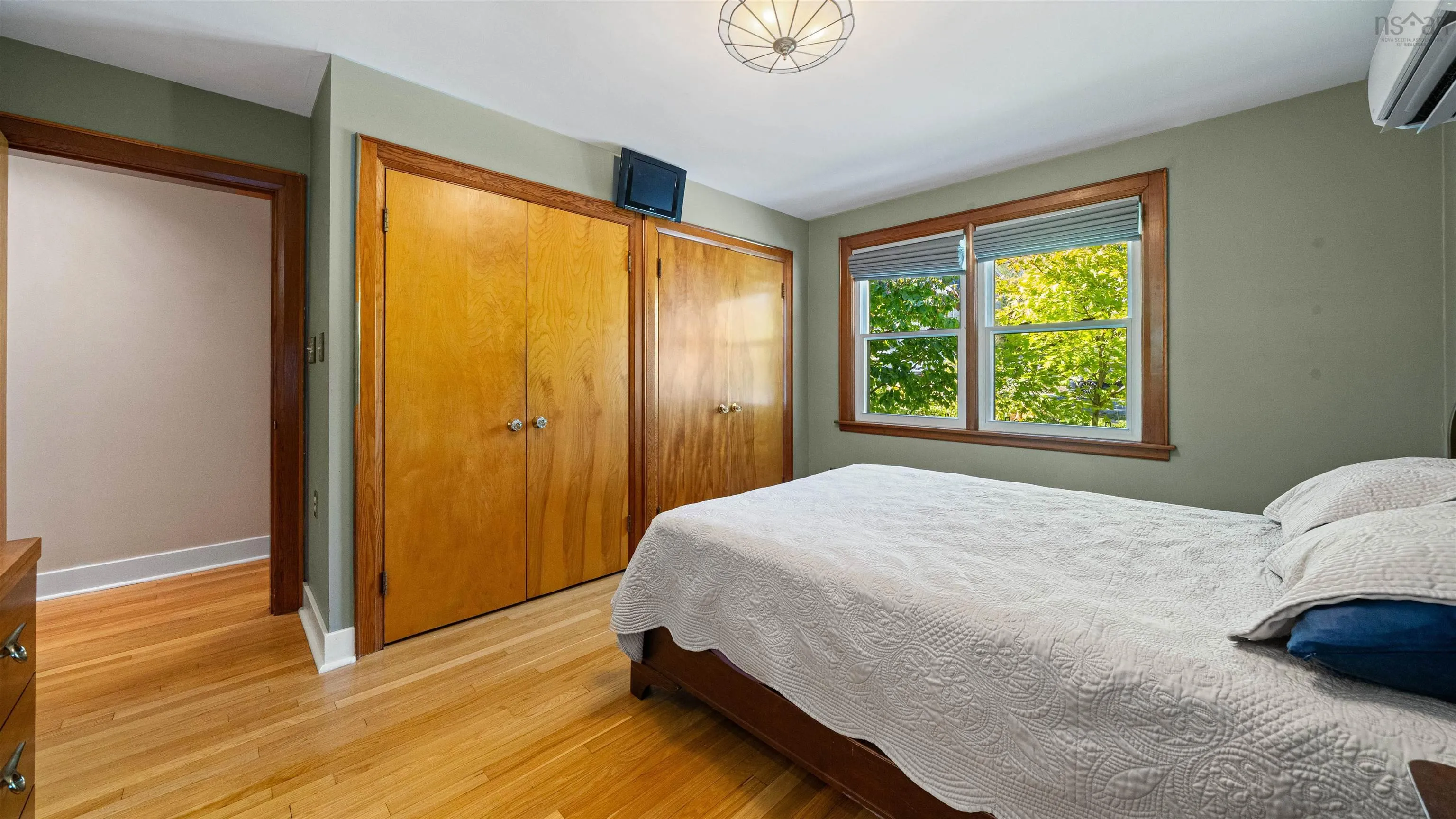 15 Lakeview Avenue, Dartmouth, NS B3A 3S8, 3 Bedrooms Bedrooms, ,2 BathroomsBathrooms,Residential,For Sale,Lakeview,202525606