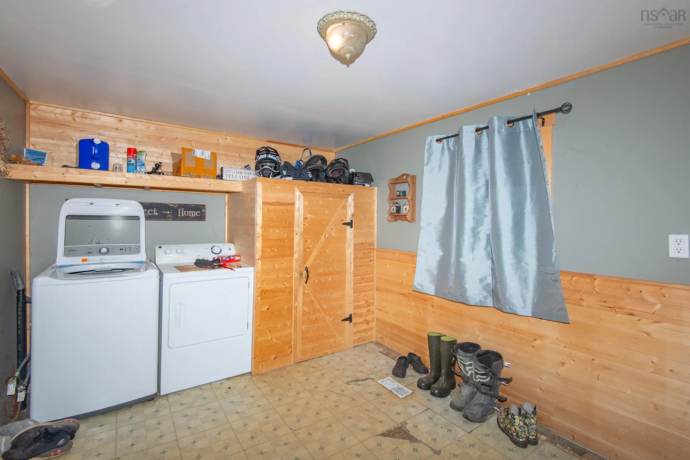 79 Marc Comeau Road, Meteghan River, NS B0W 2L0, 4 Bedrooms Bedrooms, ,2 BathroomsBathrooms,Residential,For Sale,Marc Comeau,202511510