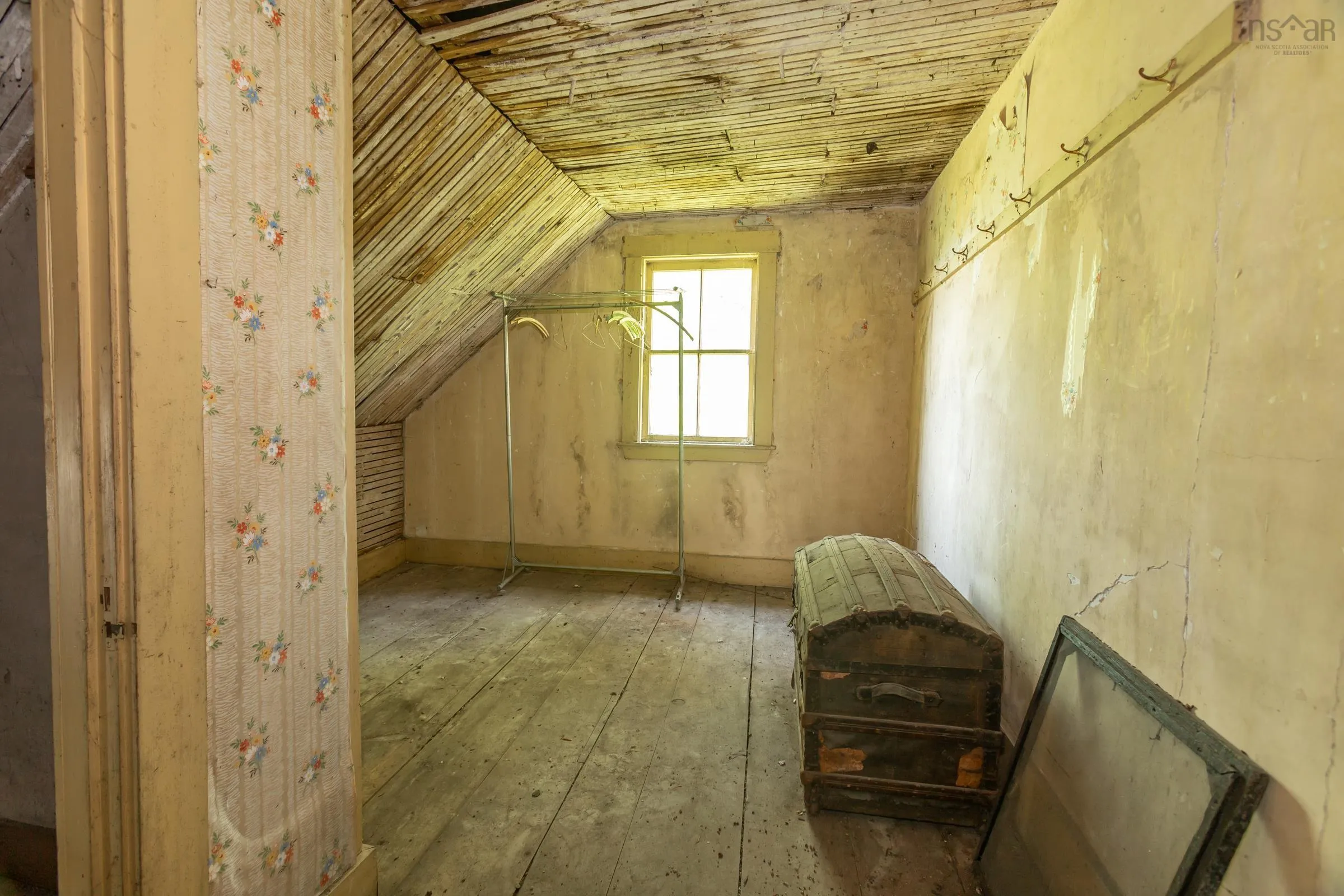 645 Leonard Road, Paradise Ns B0s 1r0, 5 Bedrooms Bedrooms, ,1 BathroomBathrooms,Residential,For Sale,Leonard,202502482