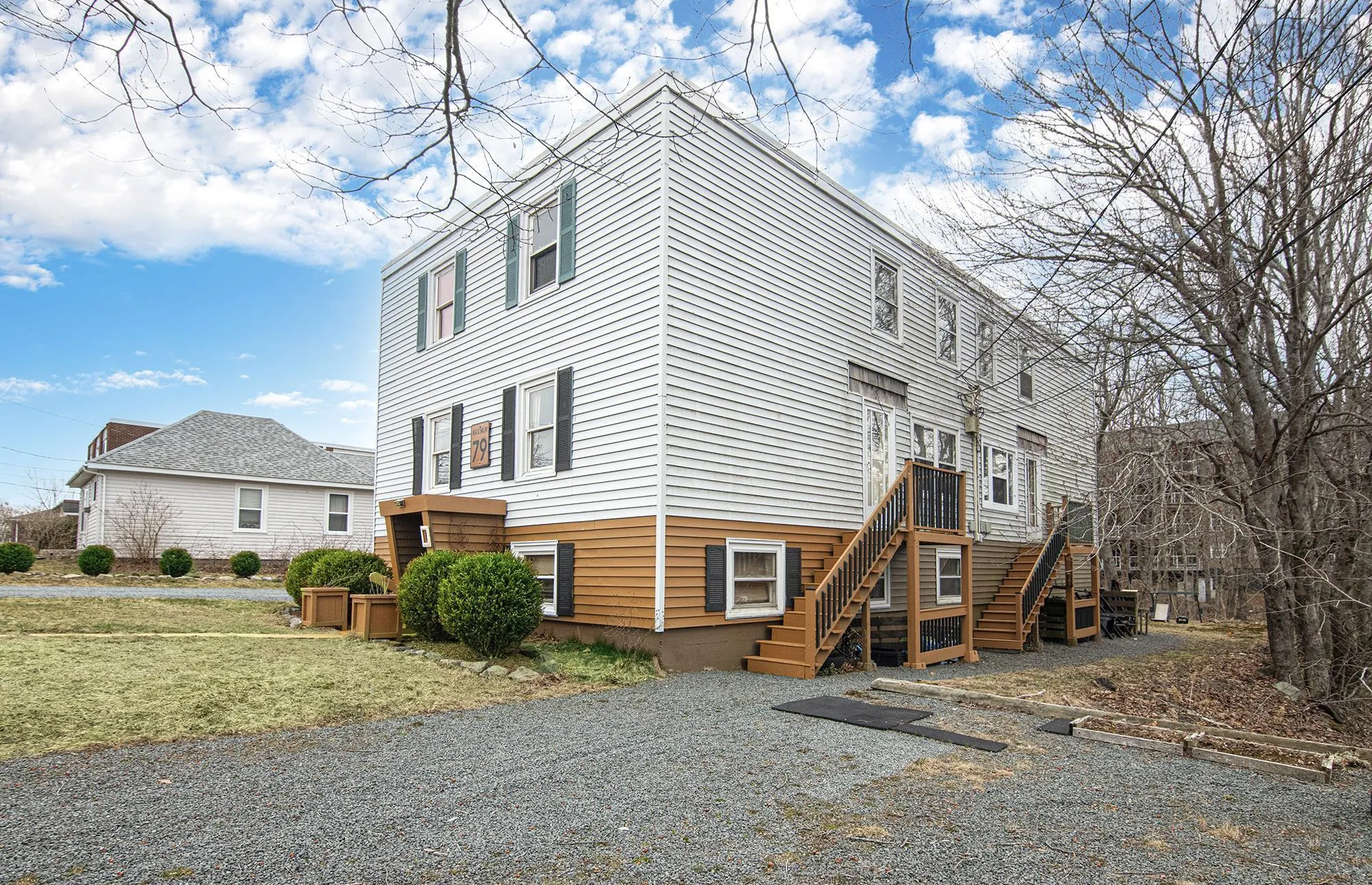 79 Jackson Road, Dartmouth Ns B3a 4a7, 10 Bedrooms Bedrooms, ,Residential Income,For Sale,Jackson,202508335