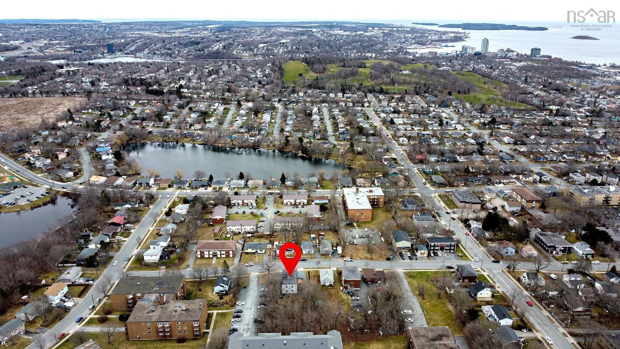 79 Jackson Road, Dartmouth Ns B3a 4a7, 10 Bedrooms Bedrooms, ,Residential Income,For Sale,Jackson,202508335