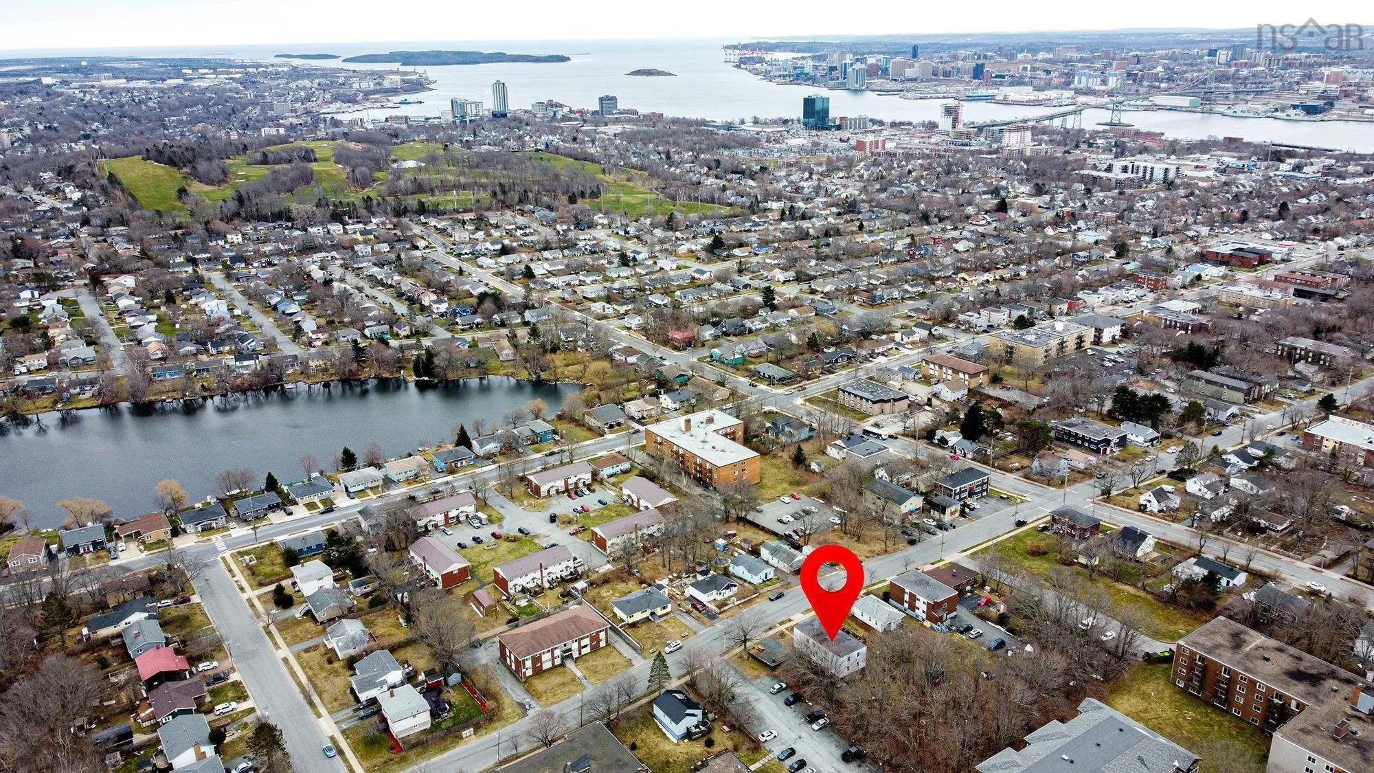 79 Jackson Road, Dartmouth Ns B3a 4a7, 10 Bedrooms Bedrooms, ,Residential Income,For Sale,Jackson,202508335