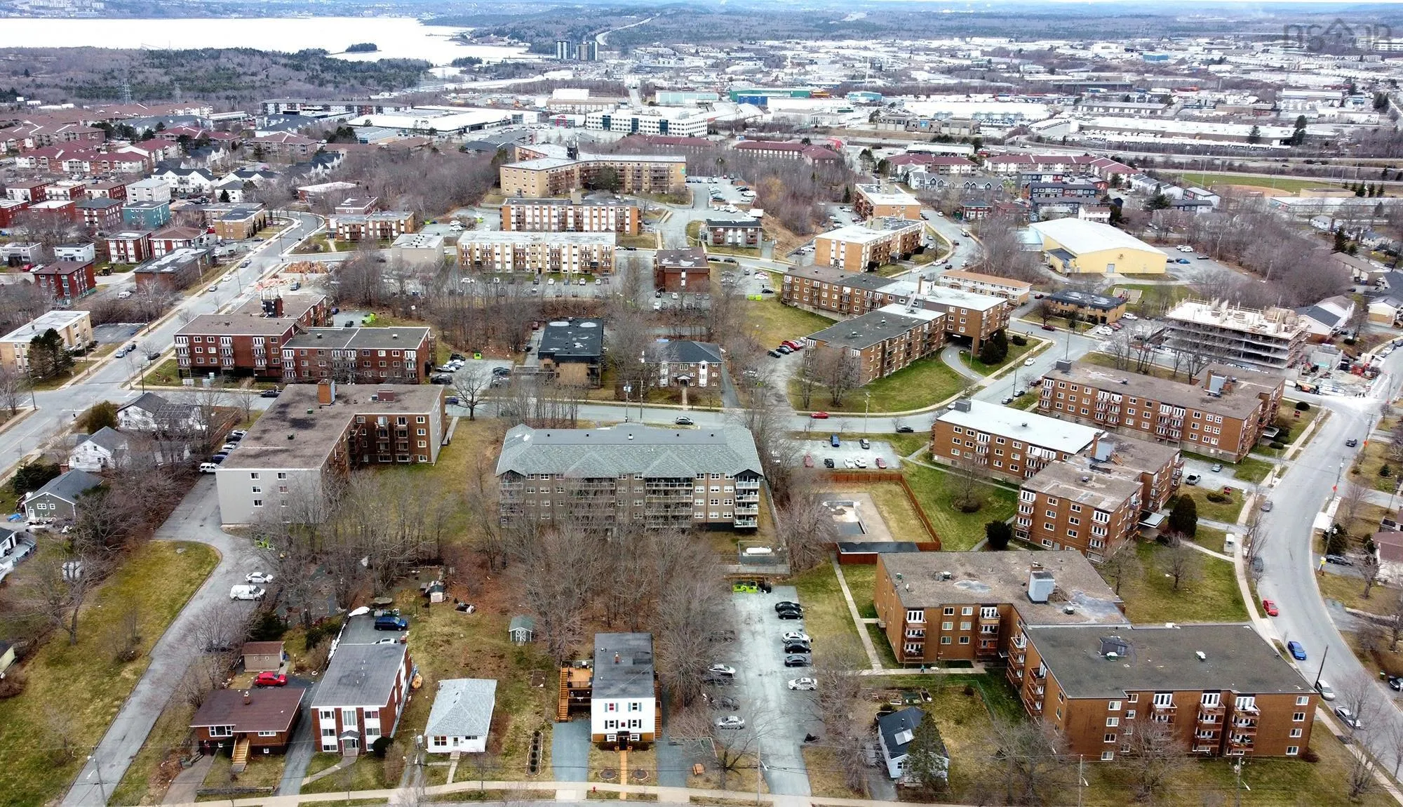 79 Jackson Road, Dartmouth Ns B3a 4a7, 10 Bedrooms Bedrooms, ,Residential Income,For Sale,Jackson,202508335