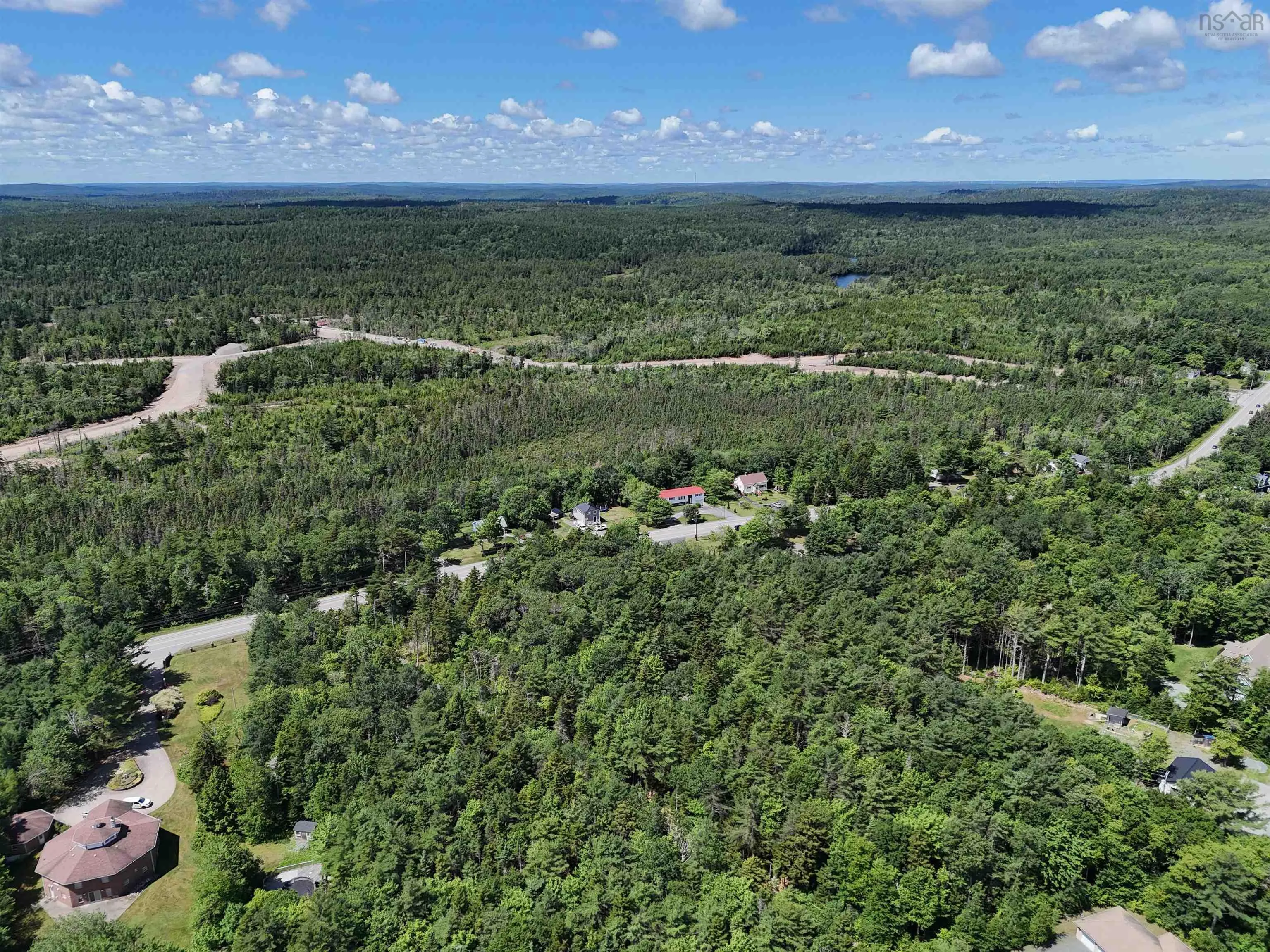 451 Highway 1, Mount Uniacke, NS B0N 1Z0, 3 Bedrooms Bedrooms, ,1 BathroomBathrooms,Residential,For Sale,Highway 1,202518746
