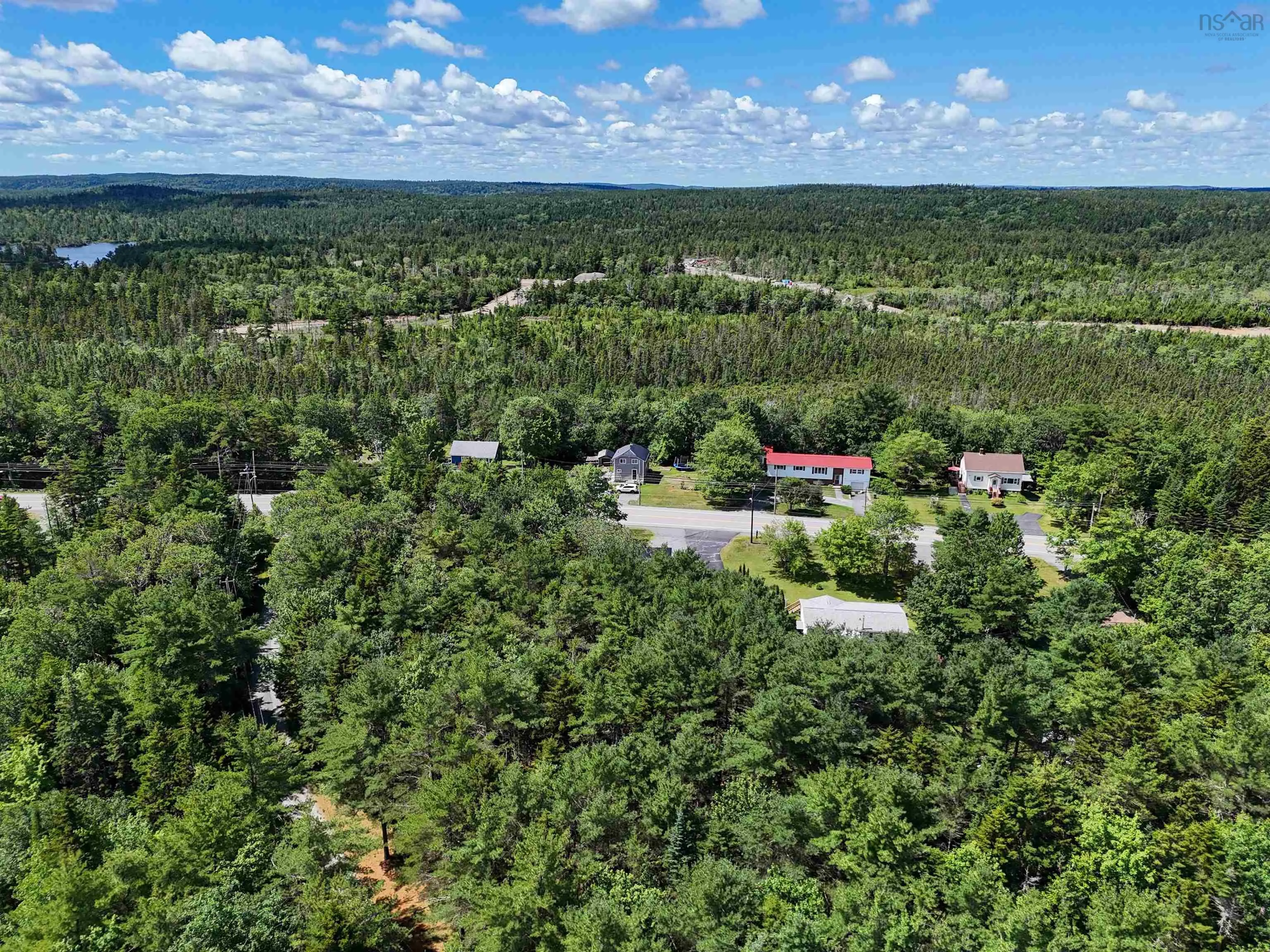 451 Highway 1, Mount Uniacke, NS B0N 1Z0, 3 Bedrooms Bedrooms, ,1 BathroomBathrooms,Residential,For Sale,Highway 1,202518746