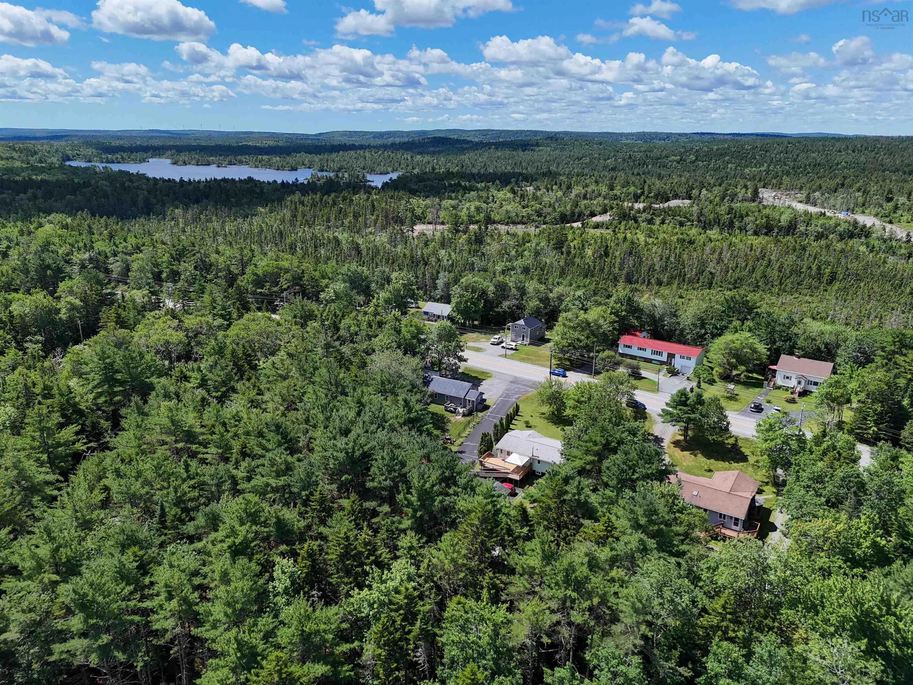 451 Highway 1, Mount Uniacke, NS B0N 1Z0, 3 Bedrooms Bedrooms, ,1 BathroomBathrooms,Residential,For Sale,Highway 1,202518746