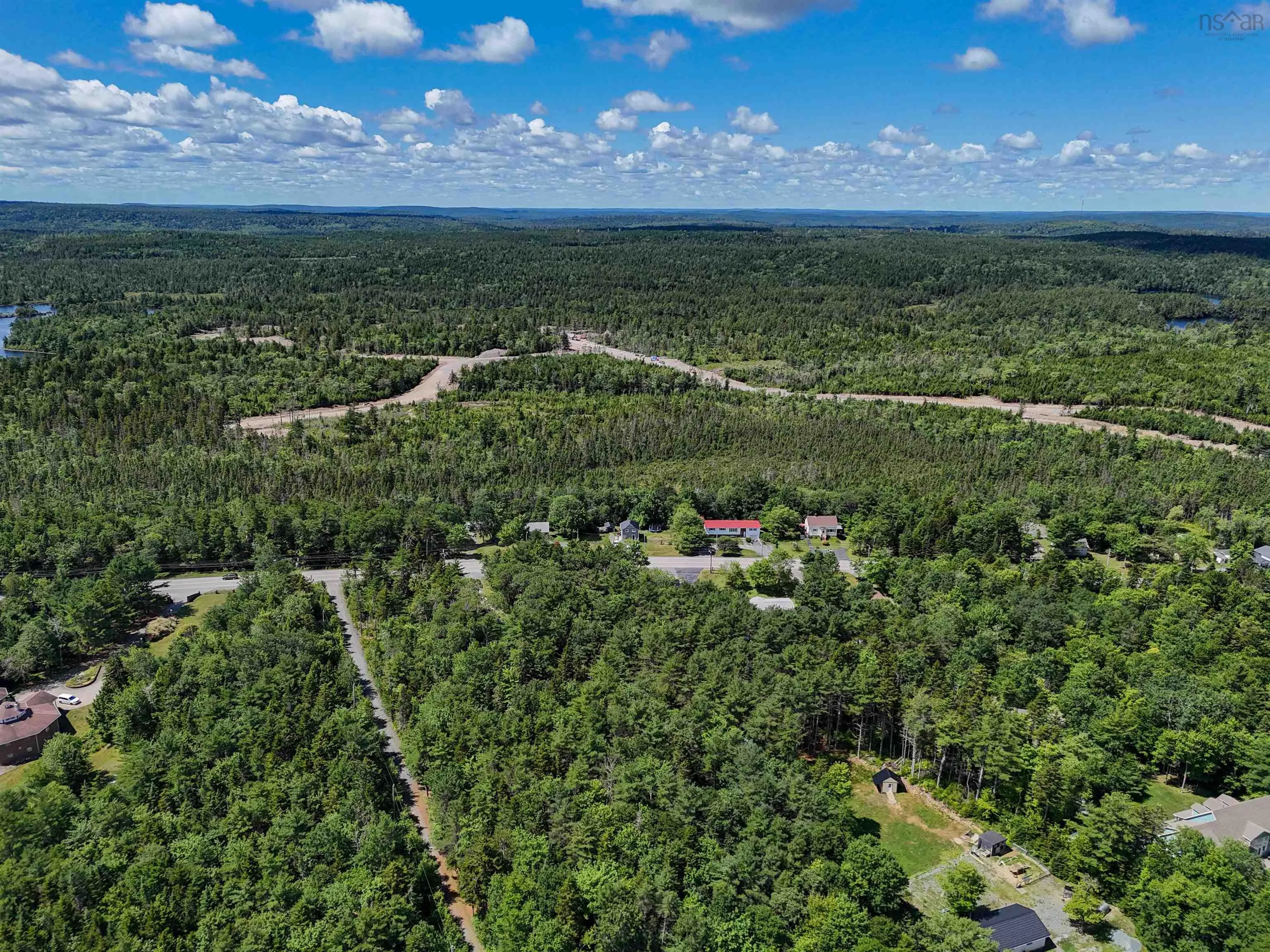 451 Highway 1, Mount Uniacke, NS B0N 1Z0, 3 Bedrooms Bedrooms, ,1 BathroomBathrooms,Residential,For Sale,Highway 1,202518746